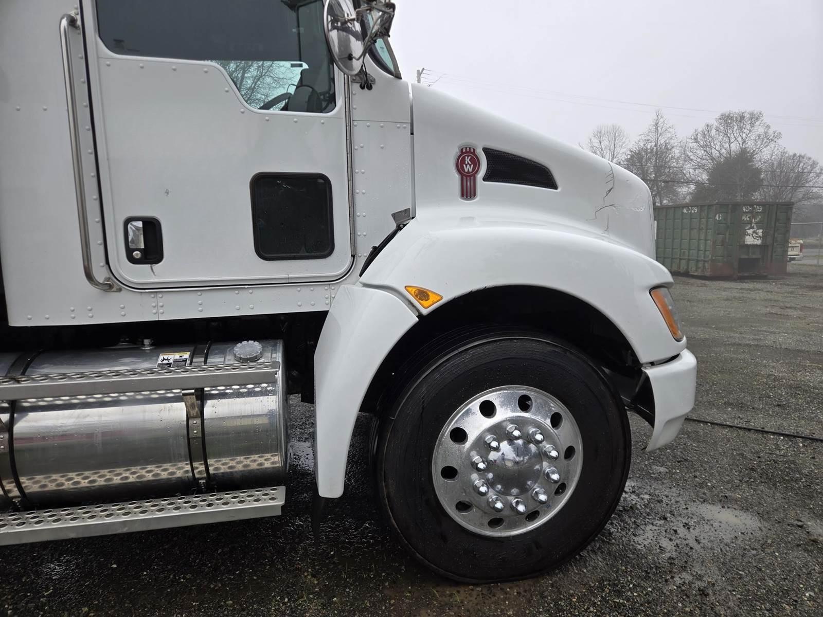 2020 Kenworth T270 Dump Truck - image 12