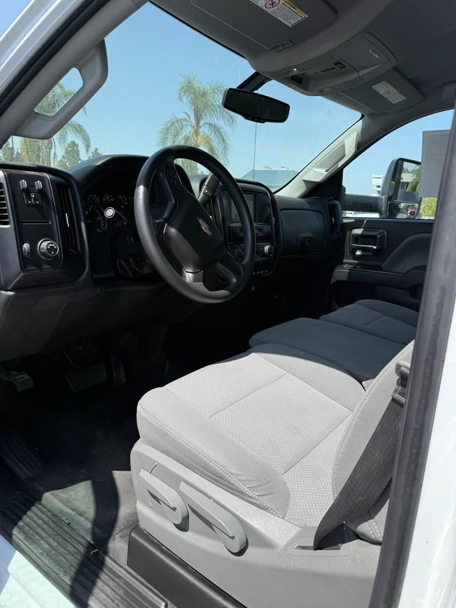 2022 Chevrolet W5500 Dump Truck - image 16
