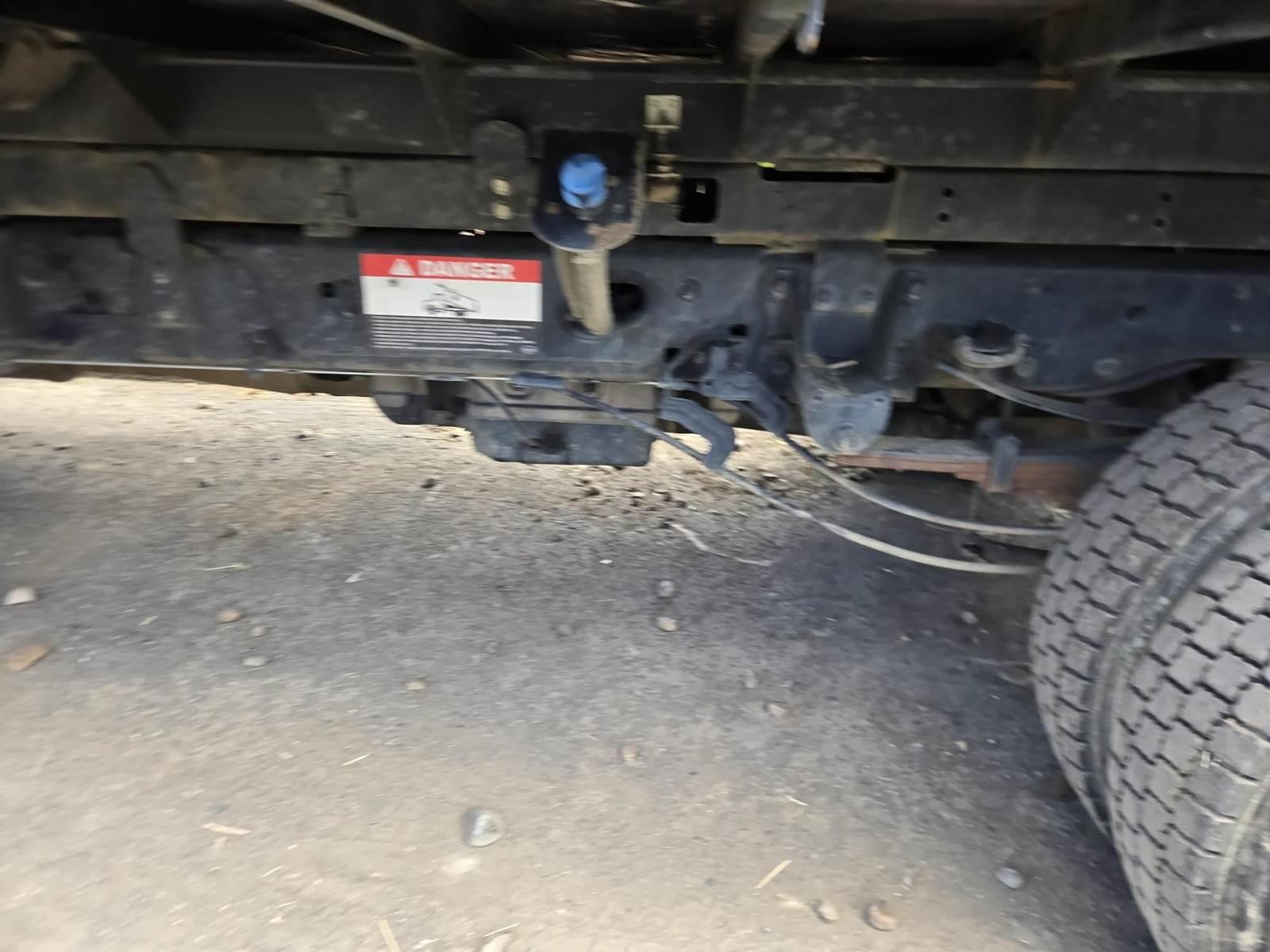 2019 Ford F-550 4x4 Dump Truck - image 19
