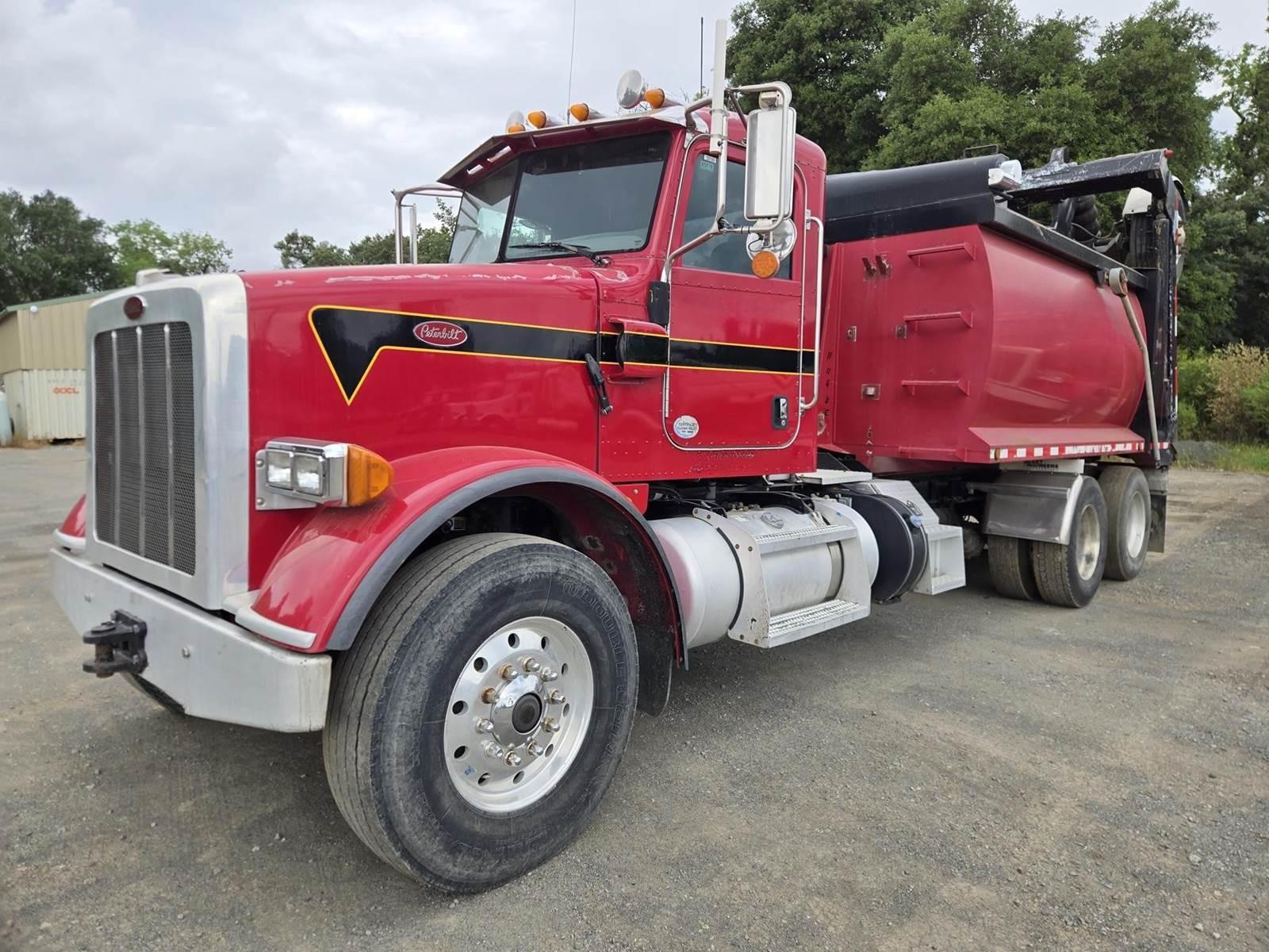 2013 Peterbilt 365 Dump Truck - image 36