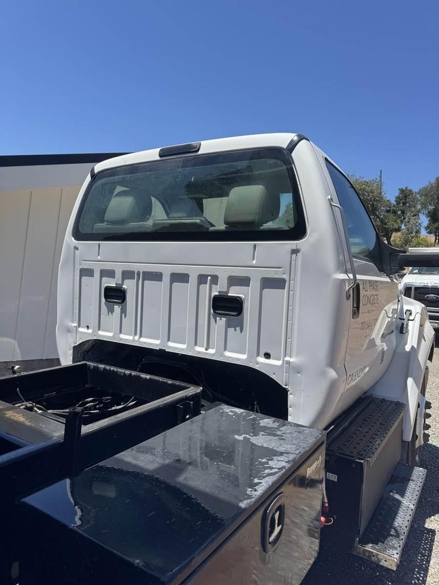 2023 Ford F-650 XL Dump Truck - image 9