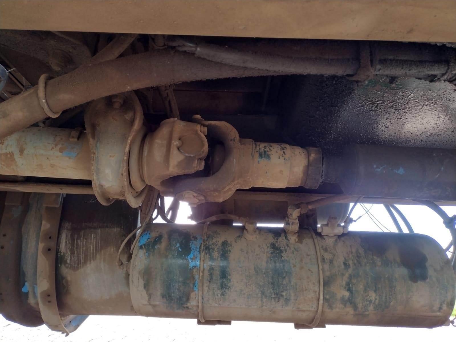 1995 Kenworth T800 Dump Truck - image 69