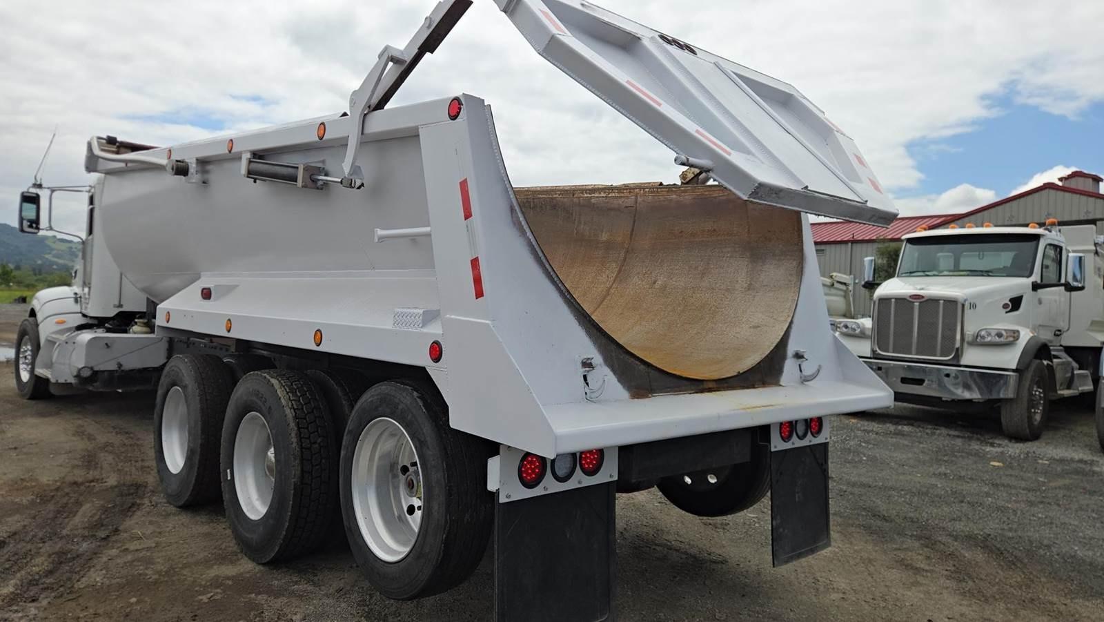 2013 Peterbilt 386 Dump Truck - image 34