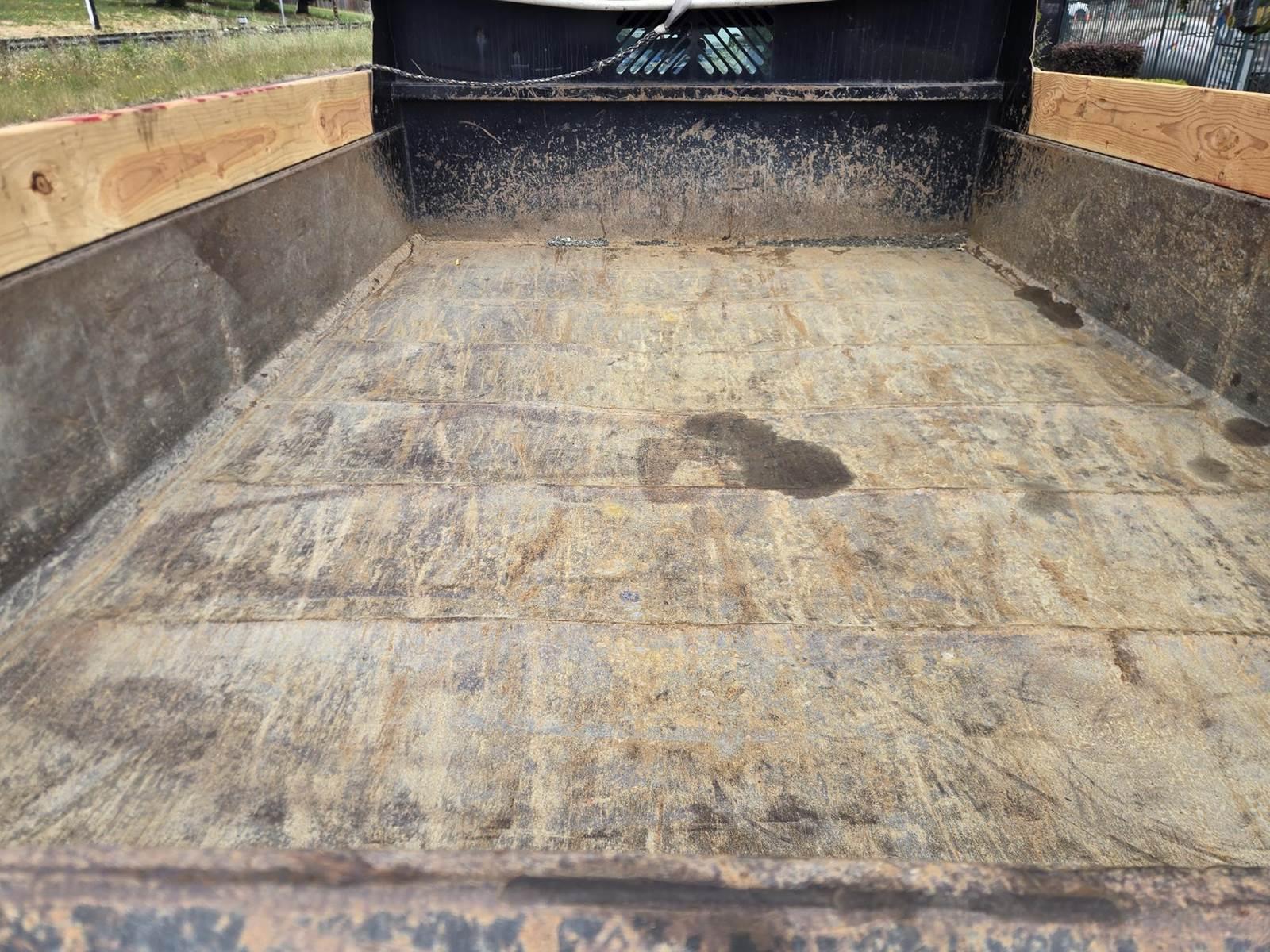 2019 Ford F-550 4x4 Dump Truck - image 16
