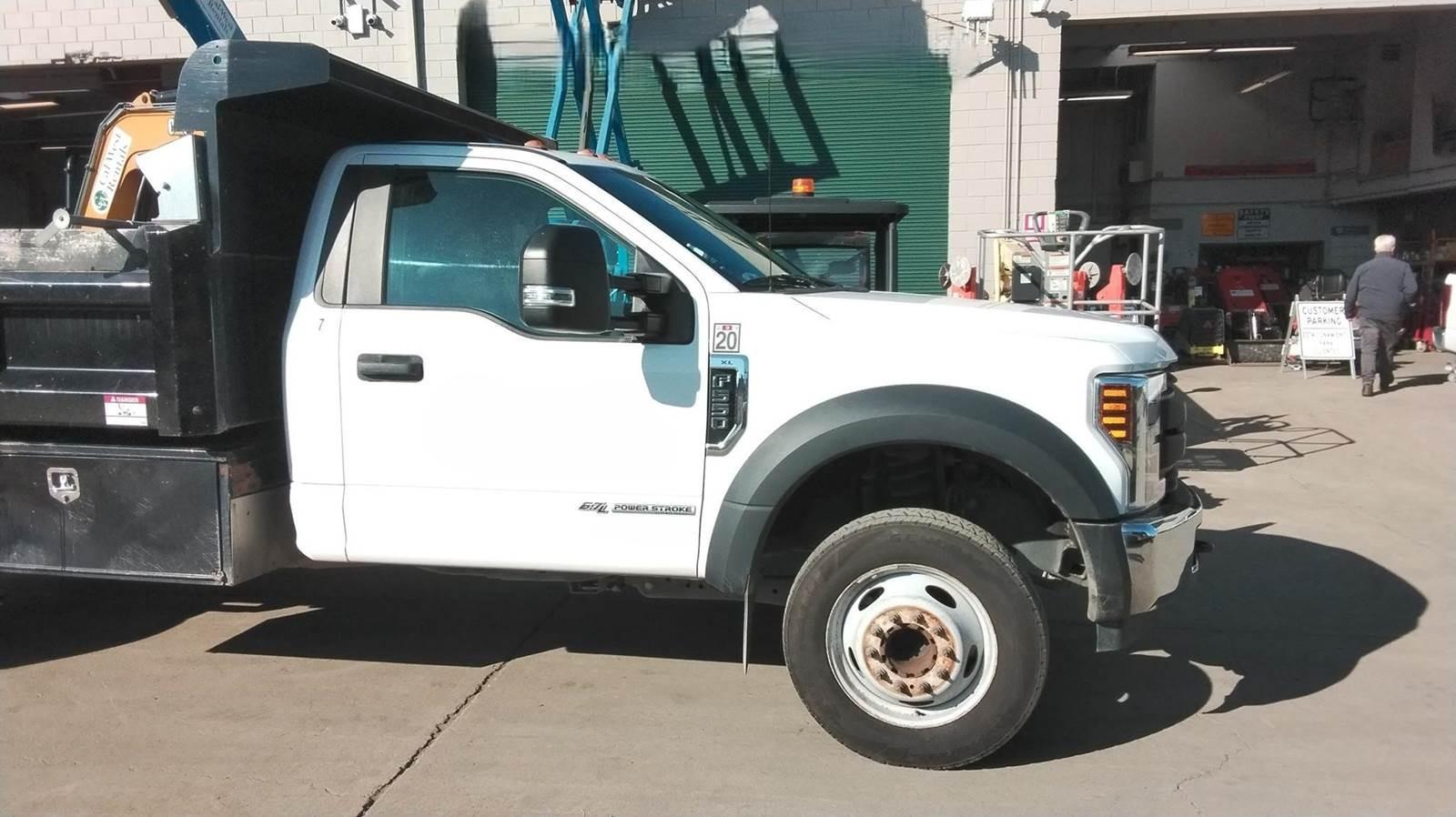 2019 Ford F-550 Dump Truck - image 2
