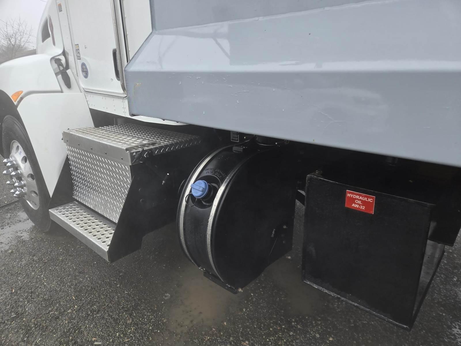 2020 Kenworth T270 Dump Truck - image 58