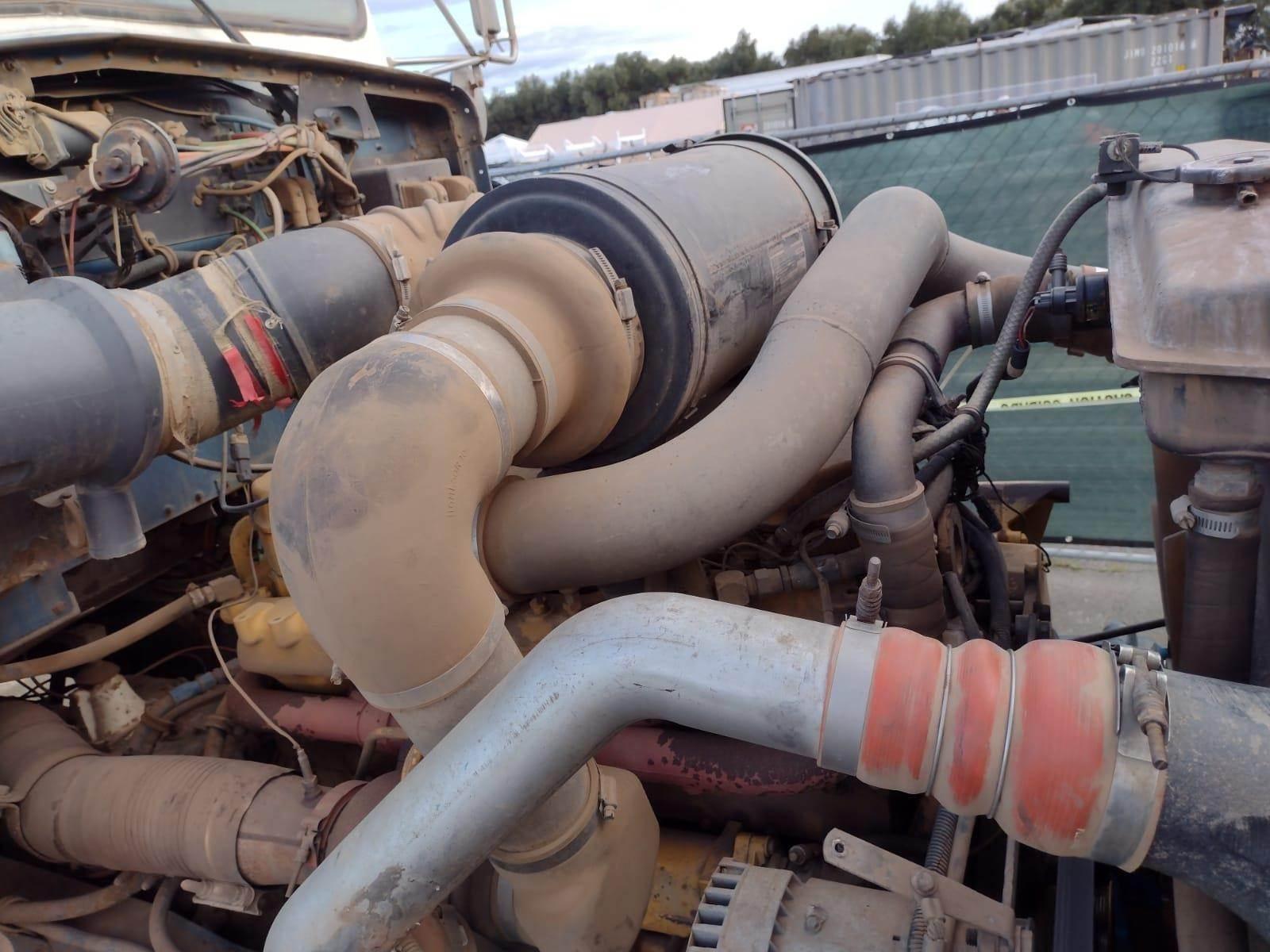 1995 Kenworth T800 Dump Truck - image 15