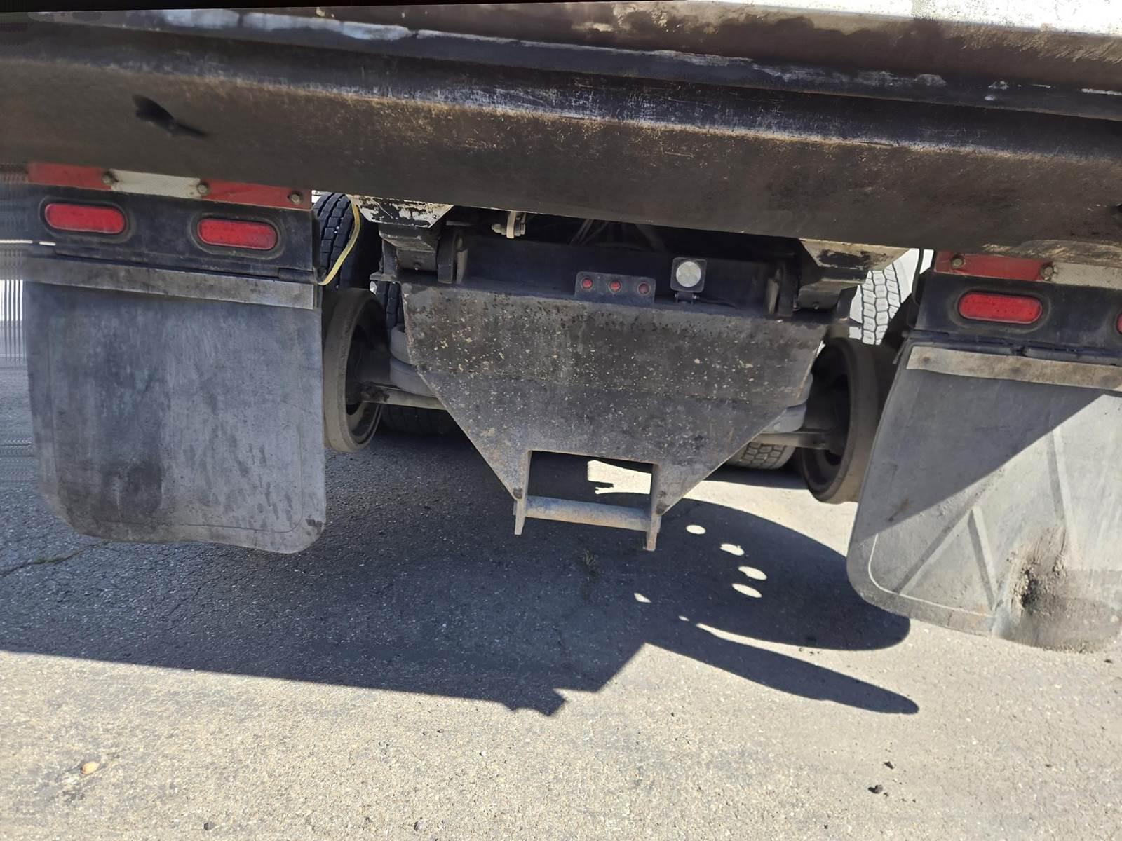 2023 Peterbilt 567 Dump Truck - image 24