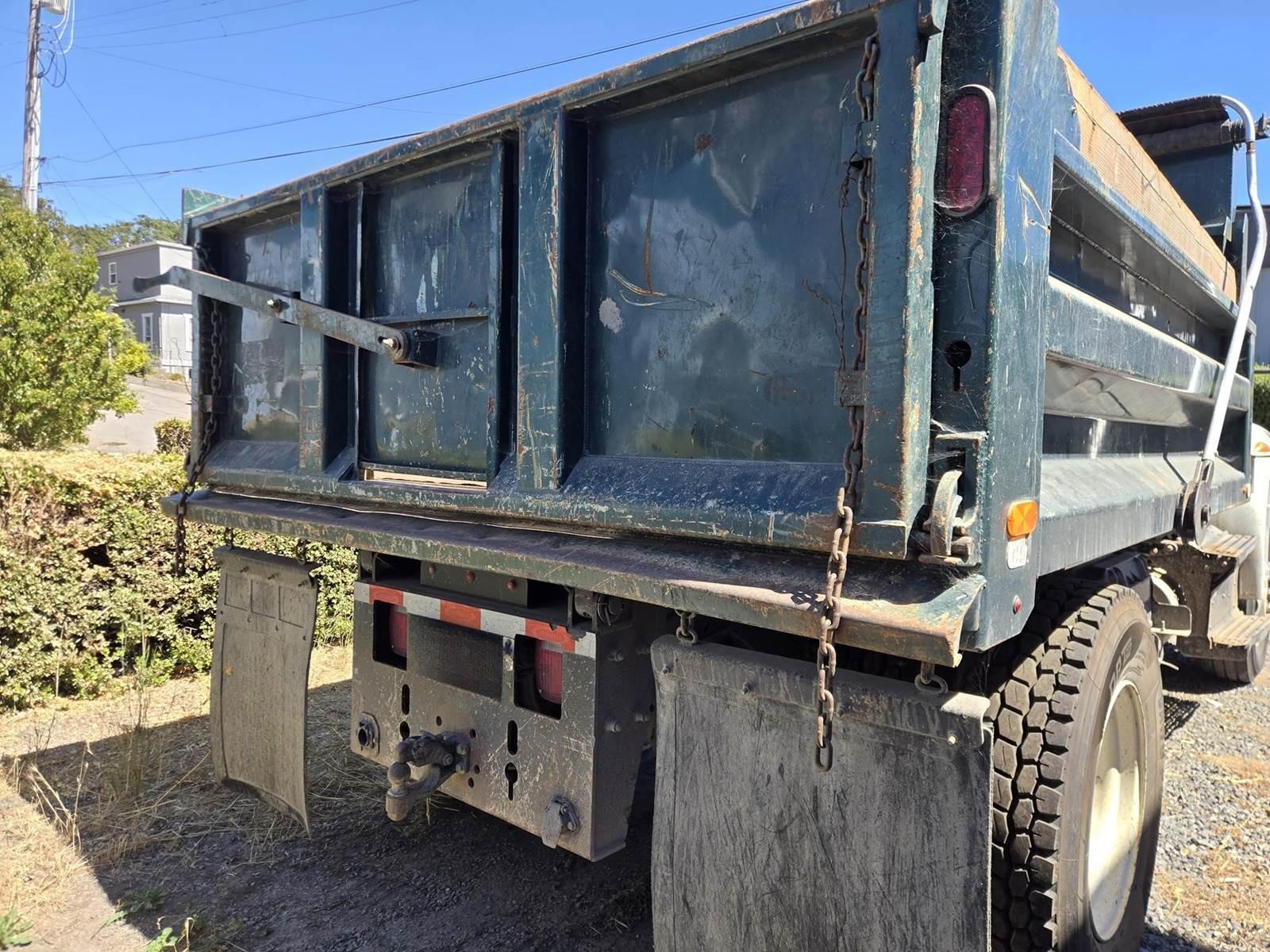 2020 International DuraStar 4300 Dump Truck - image 16