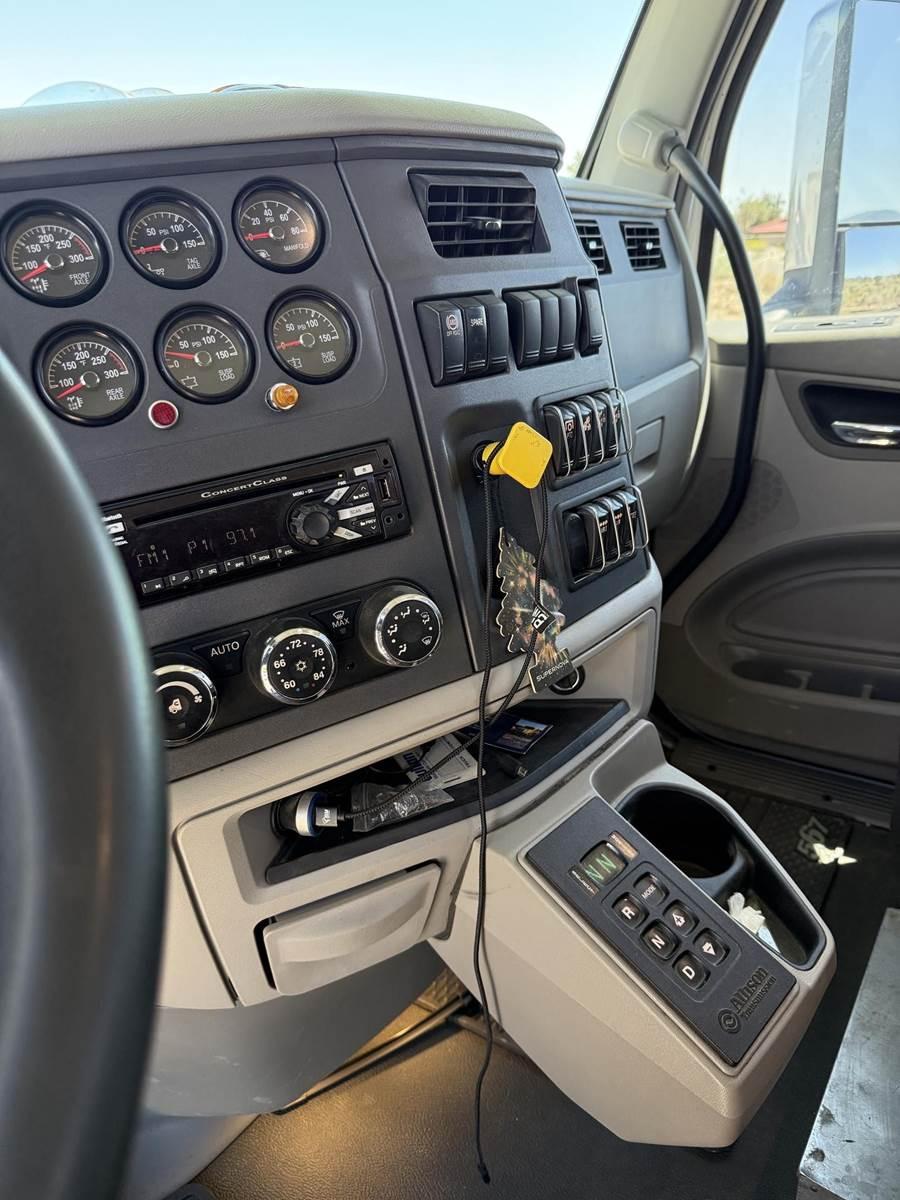 2020 Peterbilt 567 Dump Truck - image 28