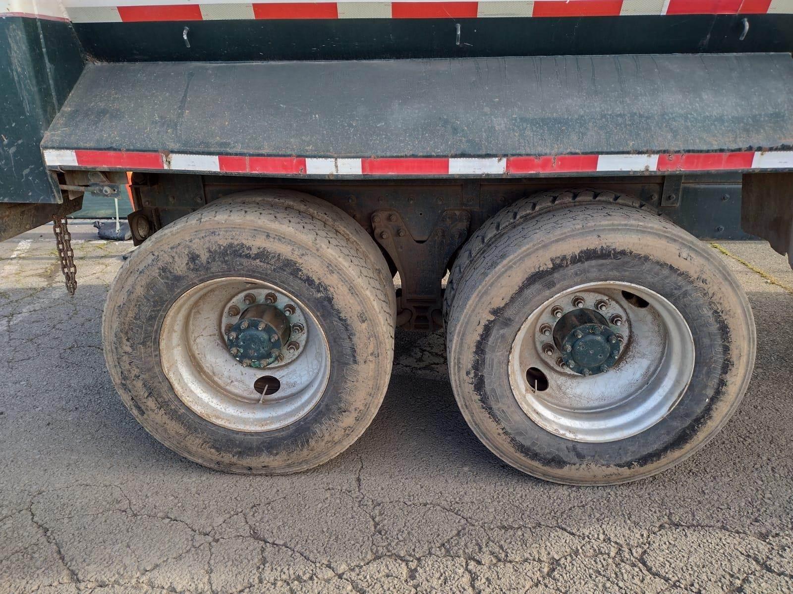 1995 Kenworth T800 Dump Truck - image 82