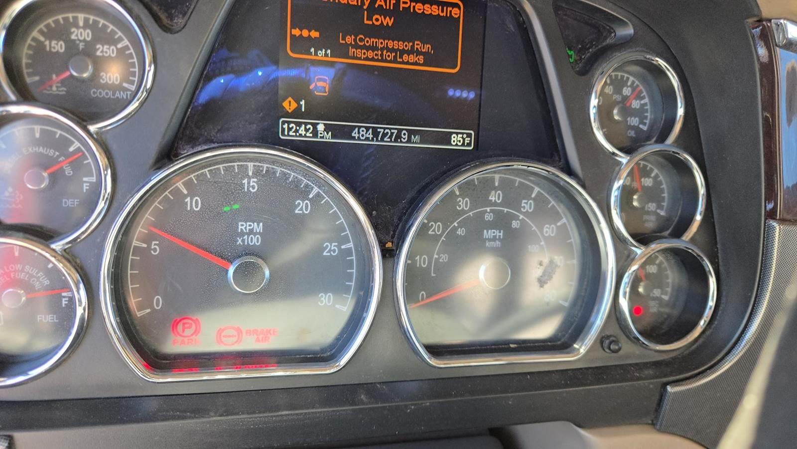 2015 Peterbilt 579 Dump Truck - image 74