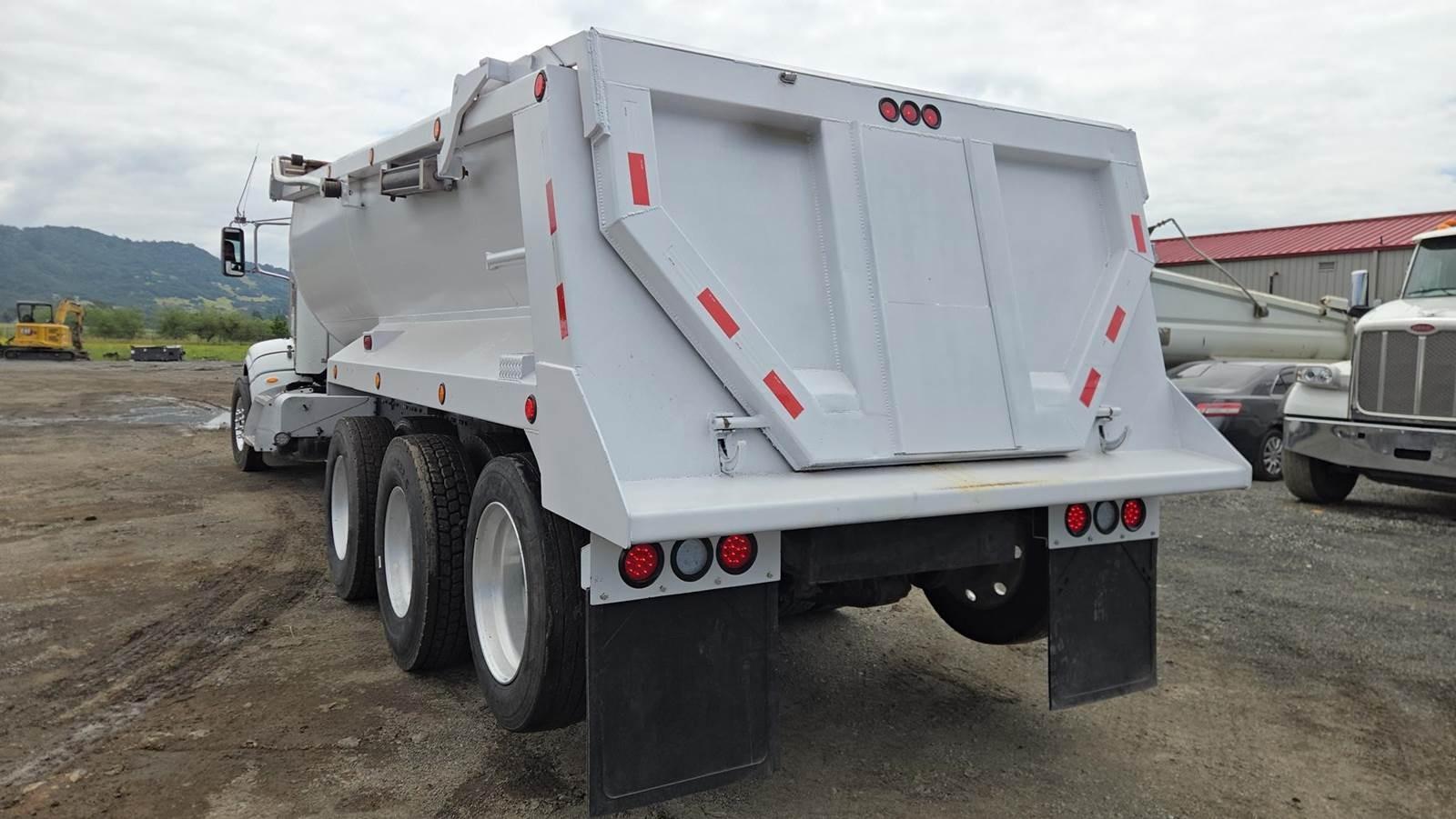 2013 Peterbilt 386 Dump Truck - image 25