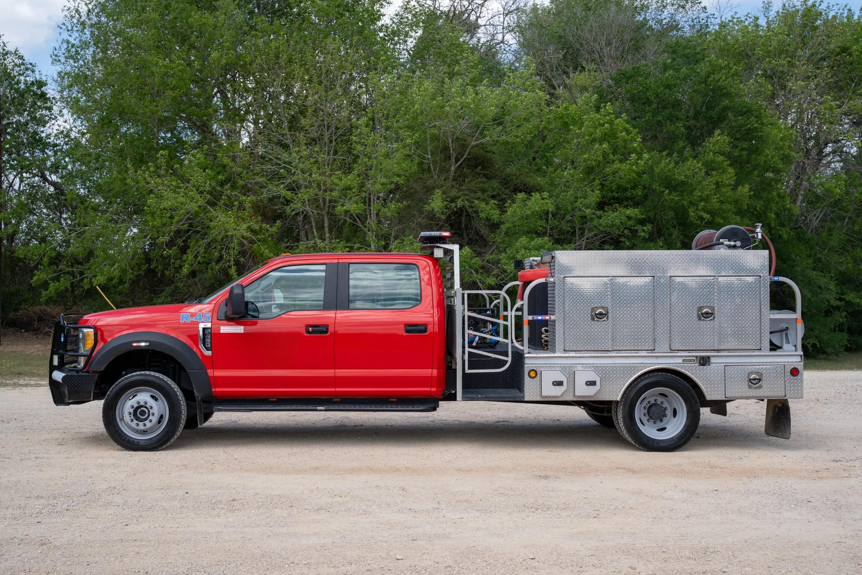 2017 Ford F-450 4x4 Brush Truck - image 2