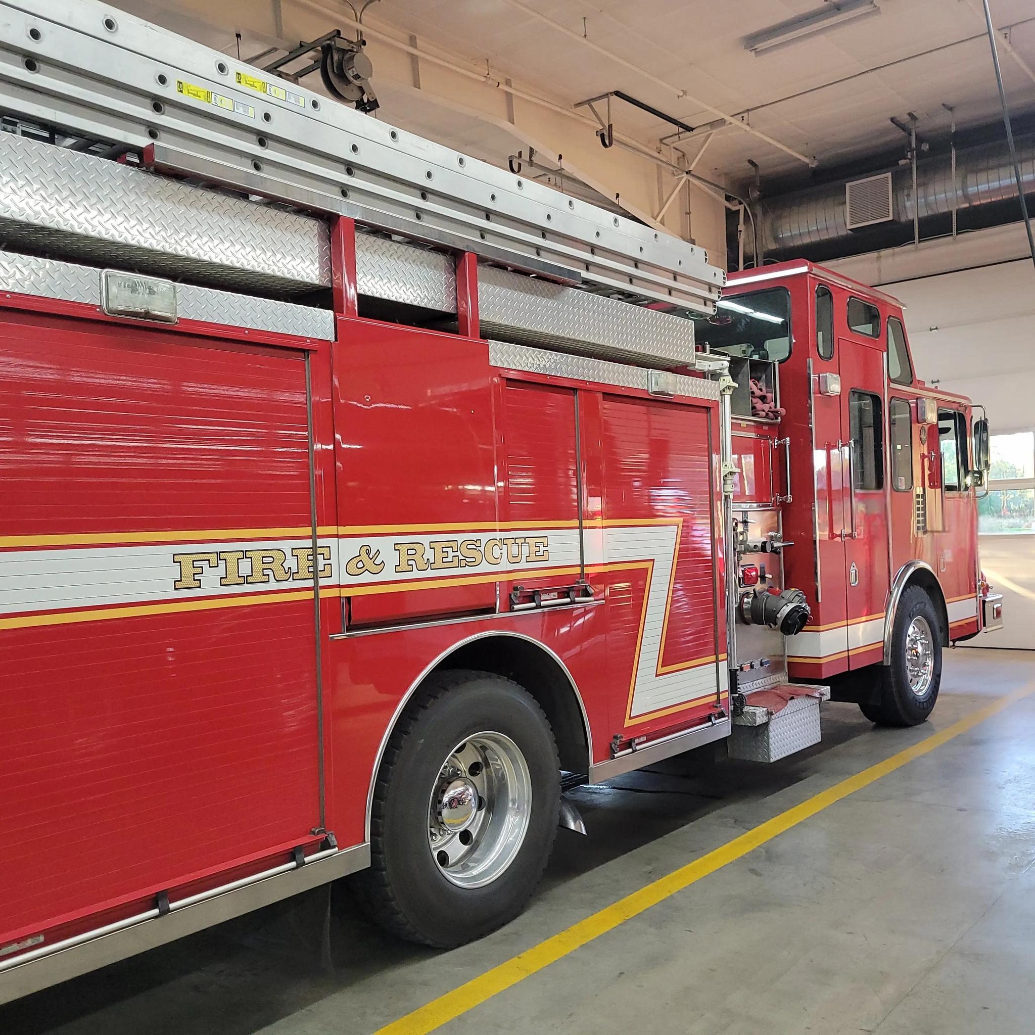 1999 Rescue Pumper - image 4