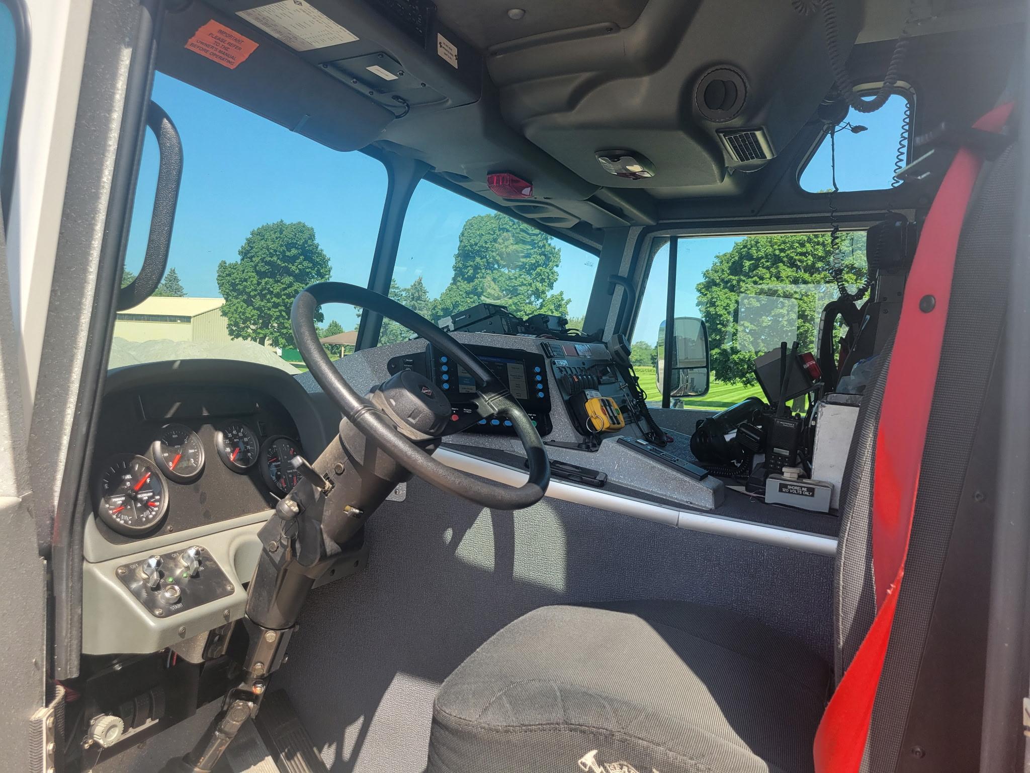 2006 Rosenbauer Spartan Pumper Tanker - image 9