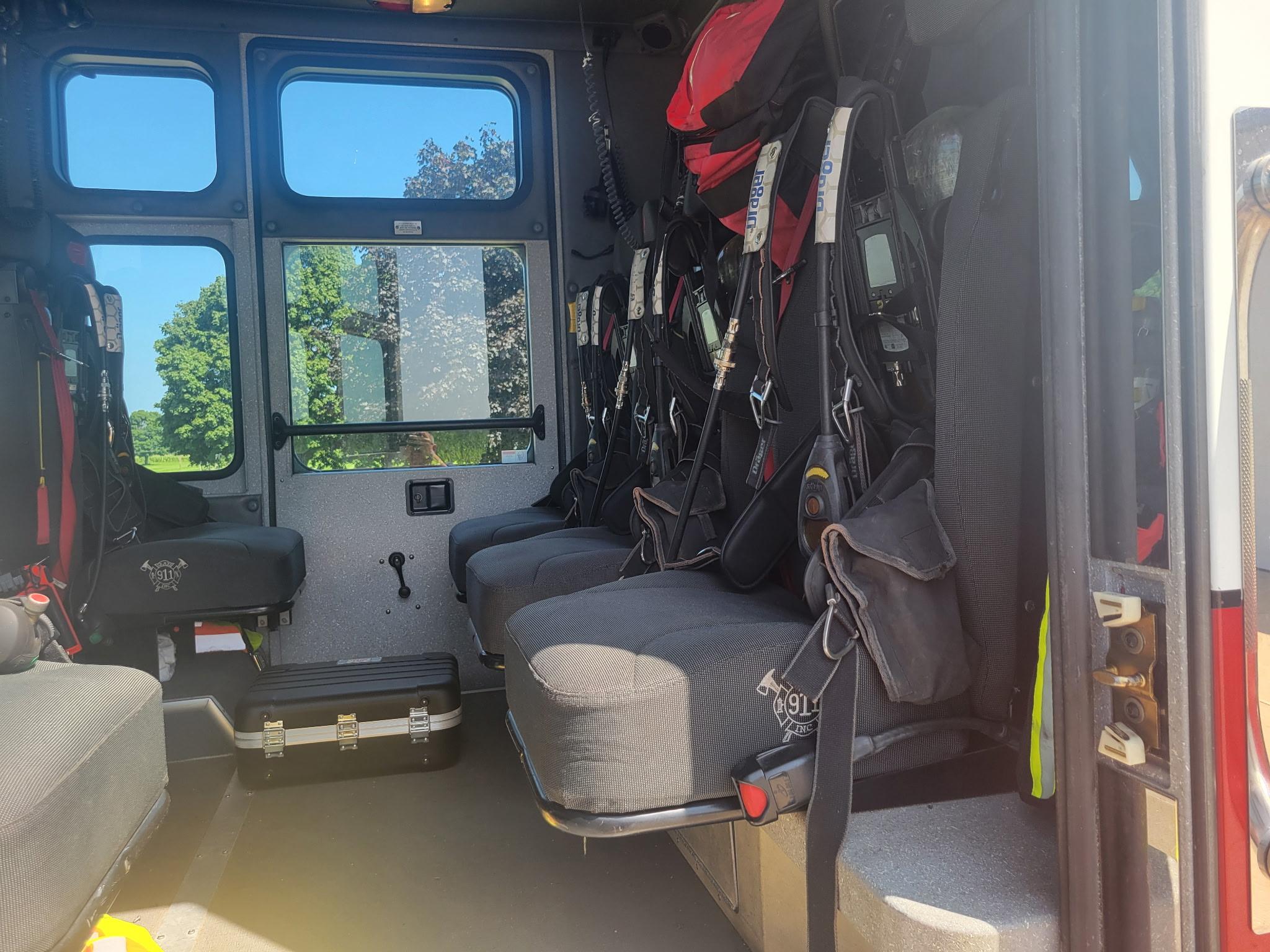 2006 Rosenbauer Spartan Pumper Tanker - image 11