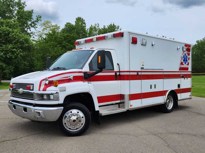 2006 Horton Chevrolet Type I Ambulance