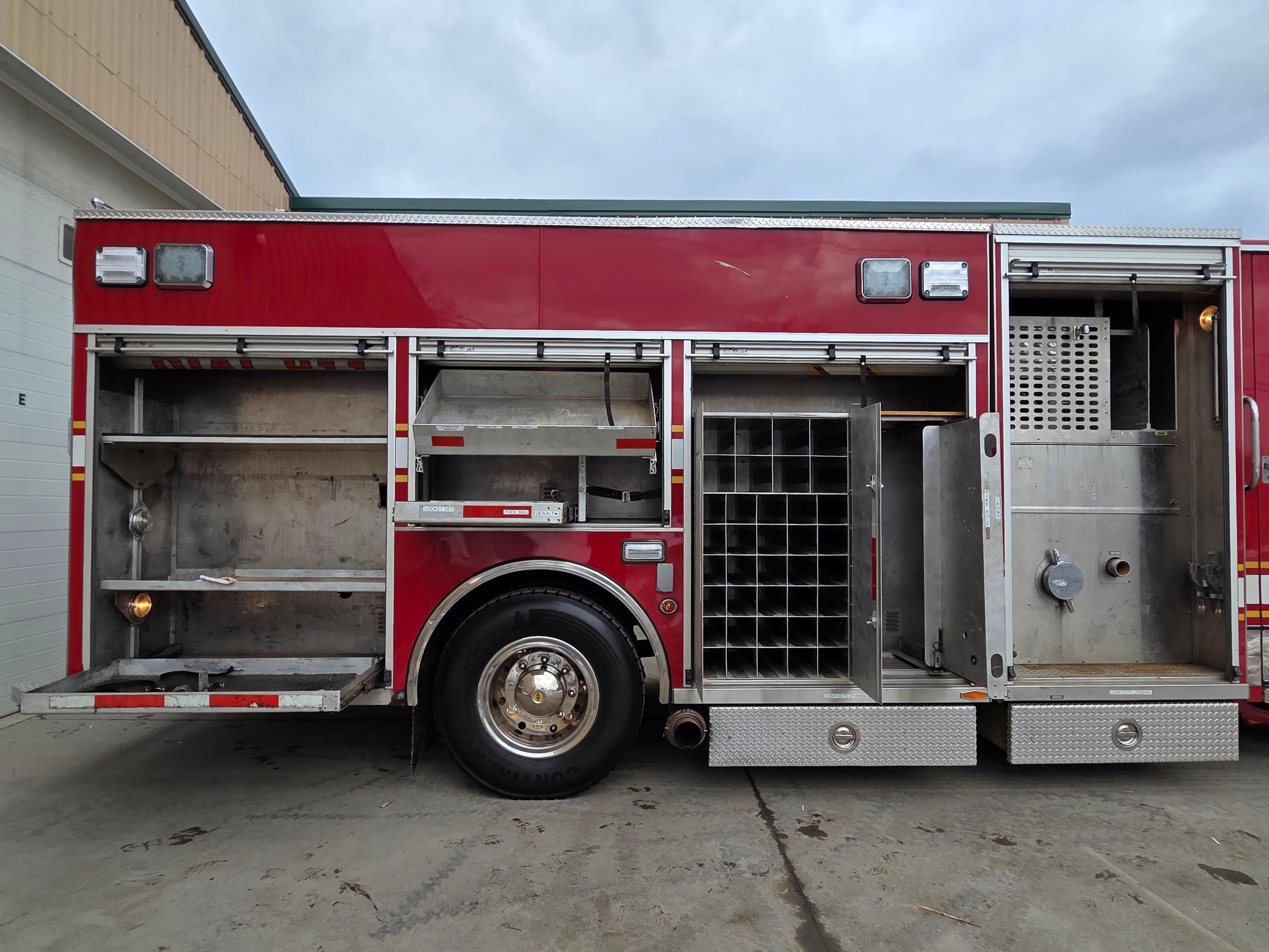 1999 RD Murray Spartan Rescue Pumper - image 12