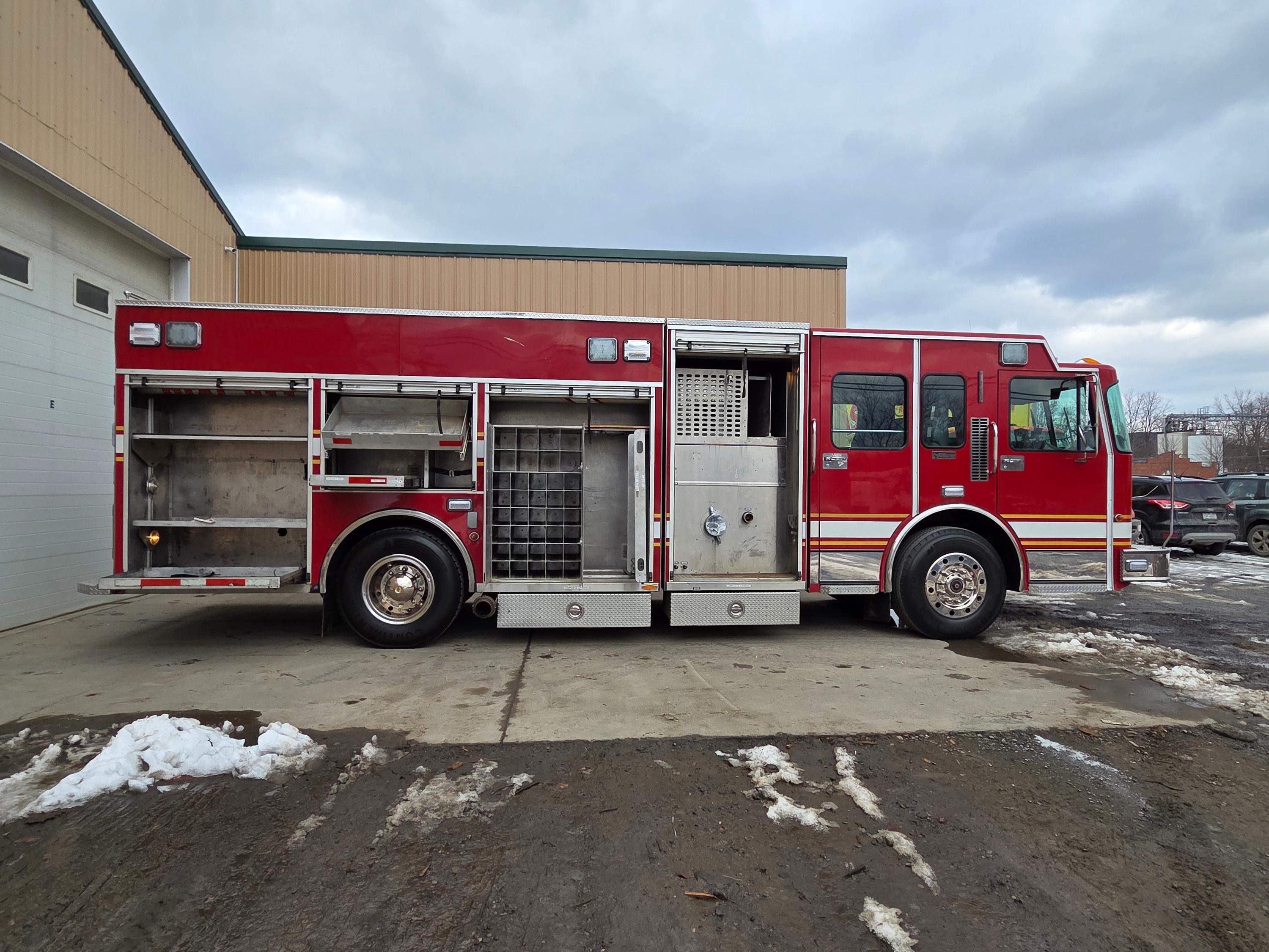 1999 RD Murray Spartan Rescue Pumper - image 13