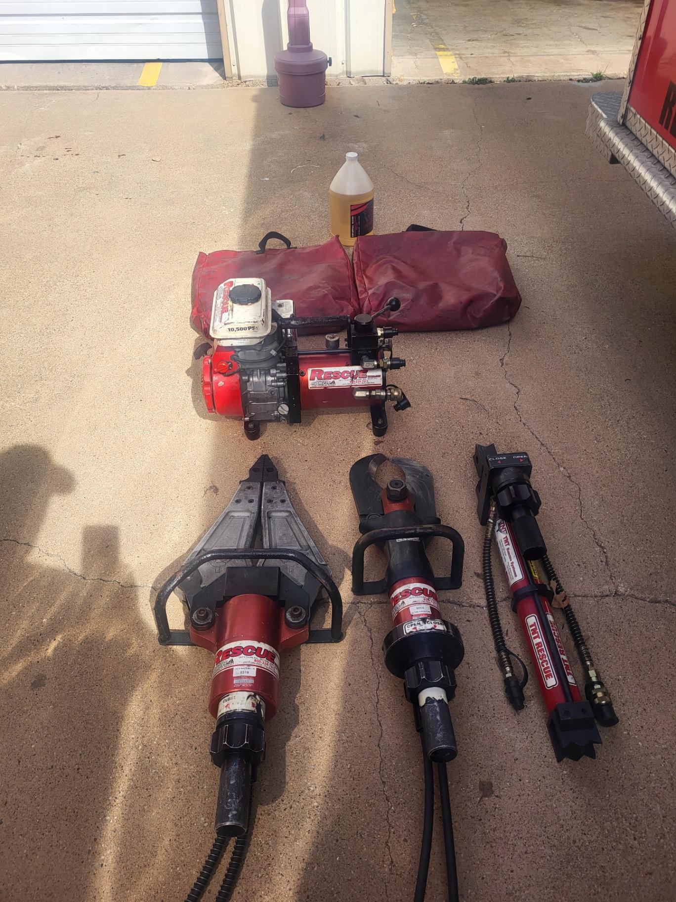 TNT Rescue Tools - image 1