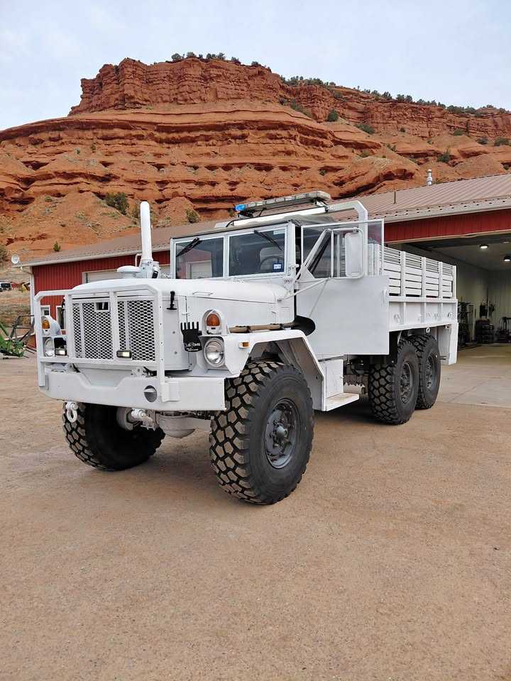 1999 AM General 4x4 Wildland Unit
