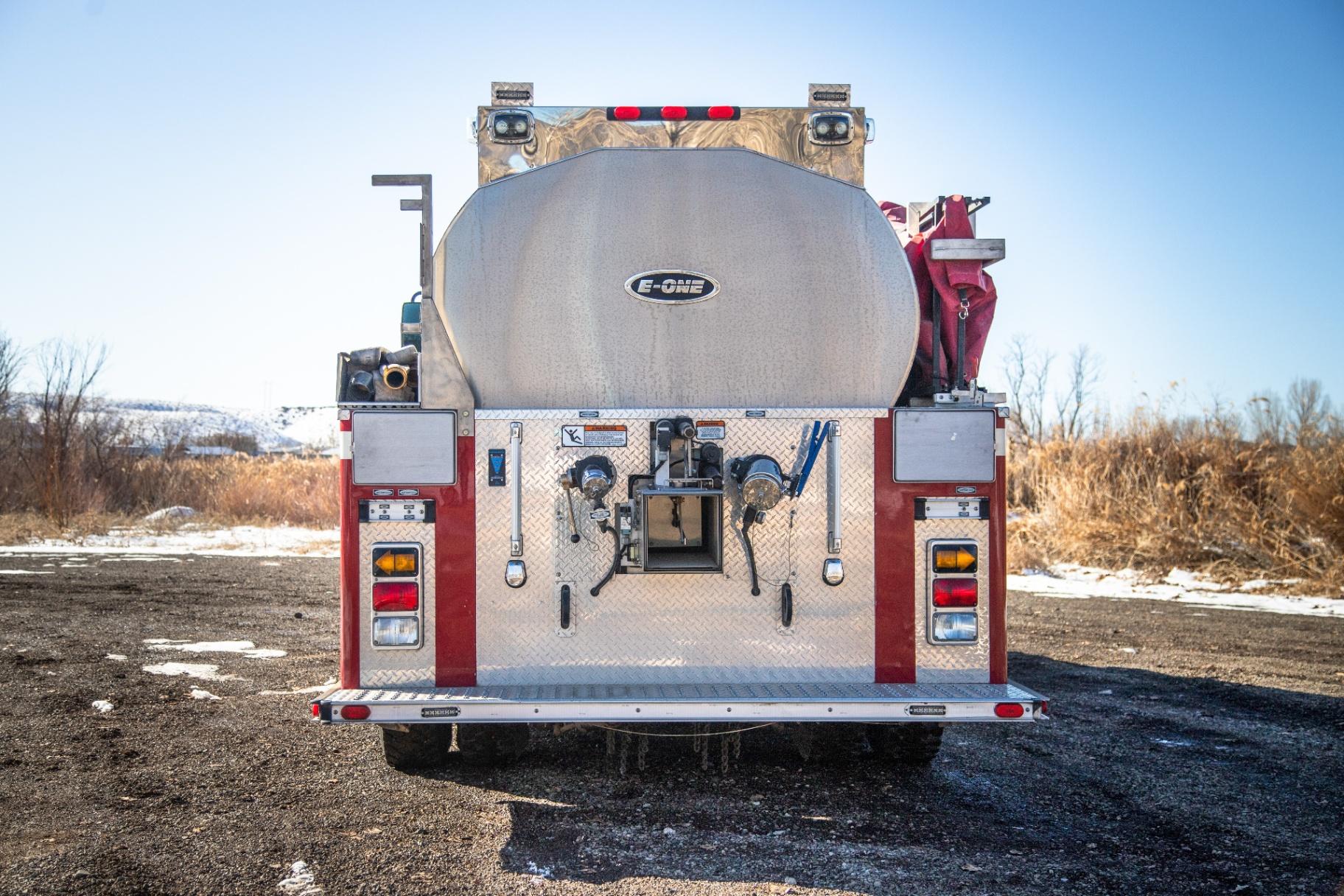 2002 E-One International Tanker - image 4