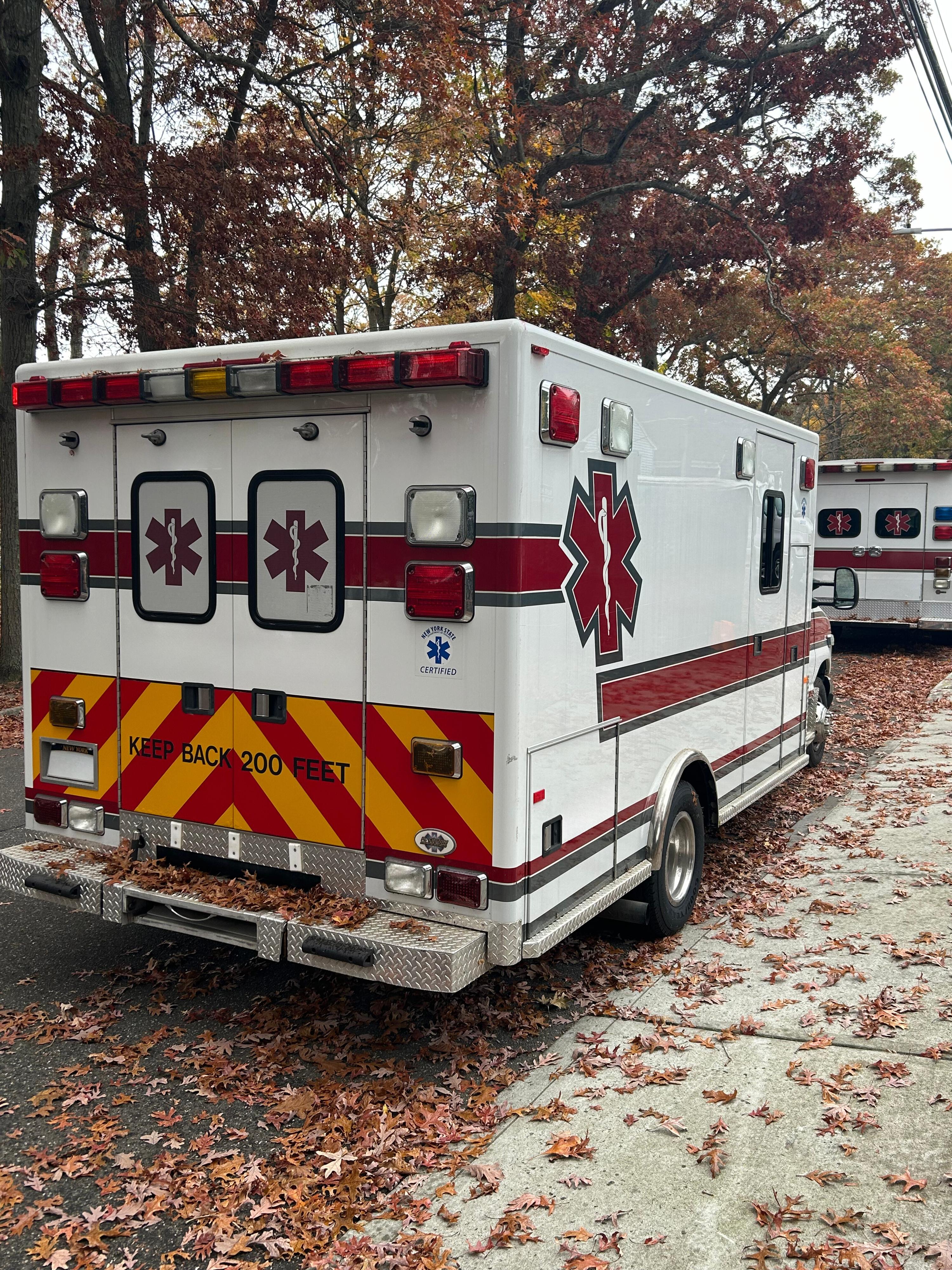 2006 Ford Type III - image 7
