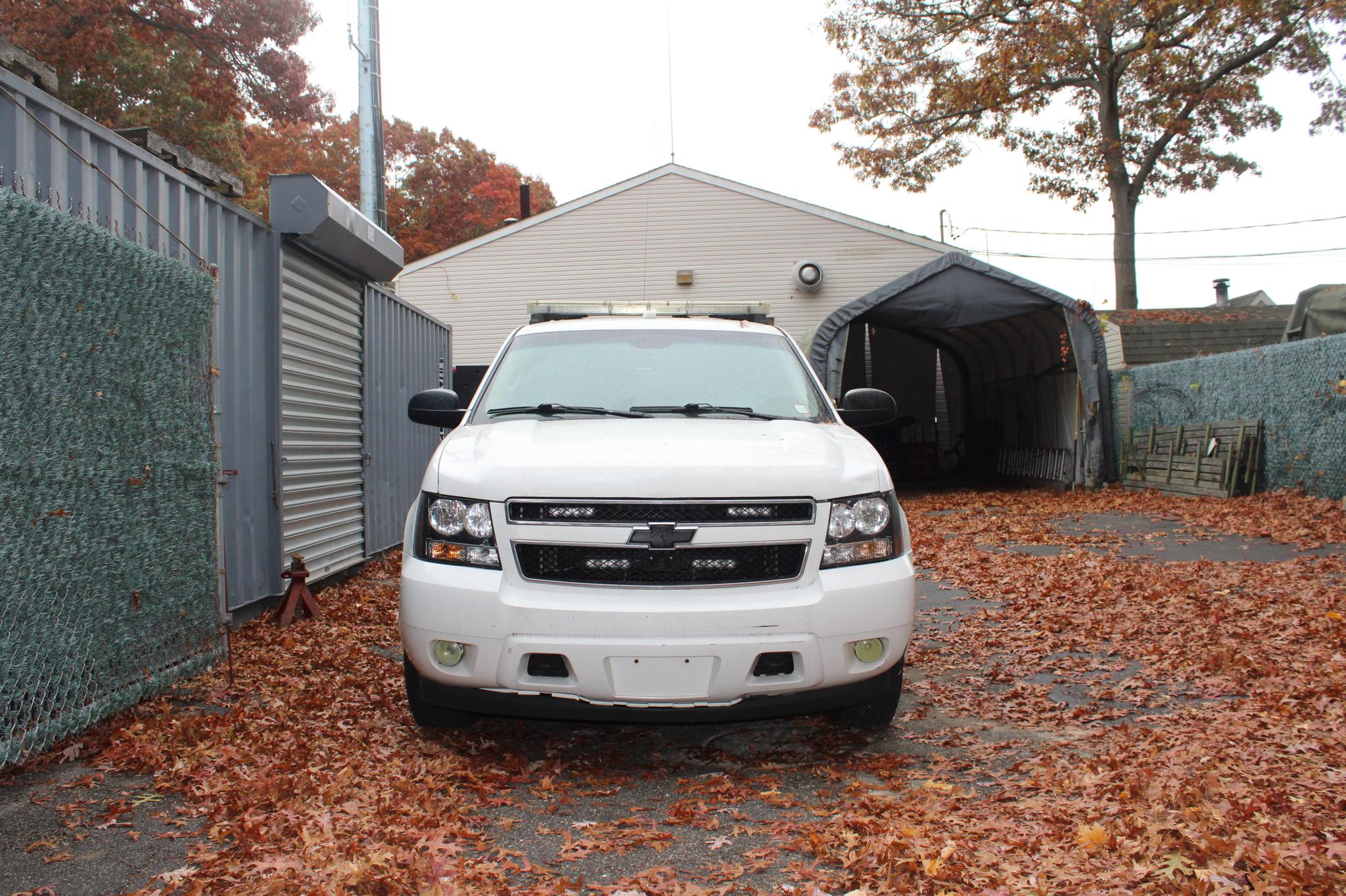 2009 Chevrolet Tahoe  - image 2