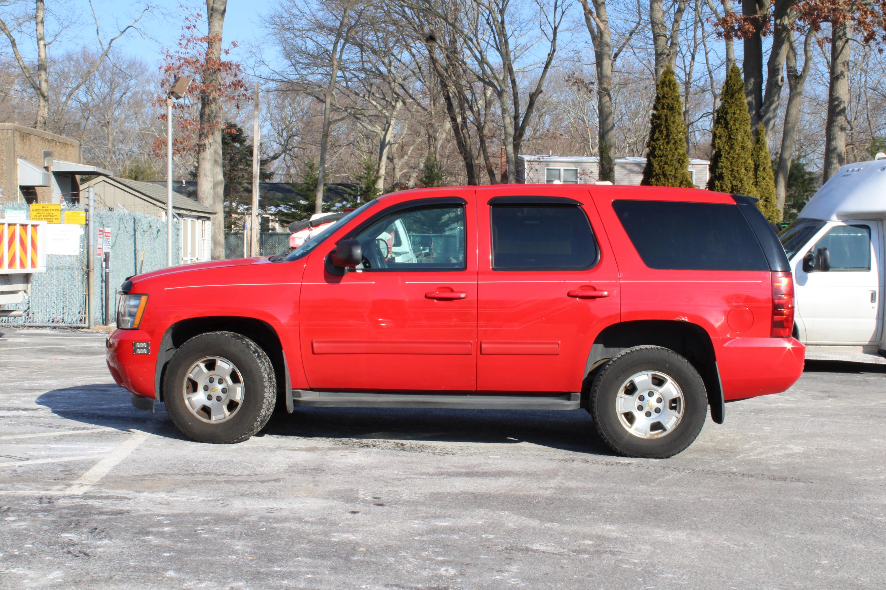 2012 Chevrolet Tahoe 4x4  - image 2