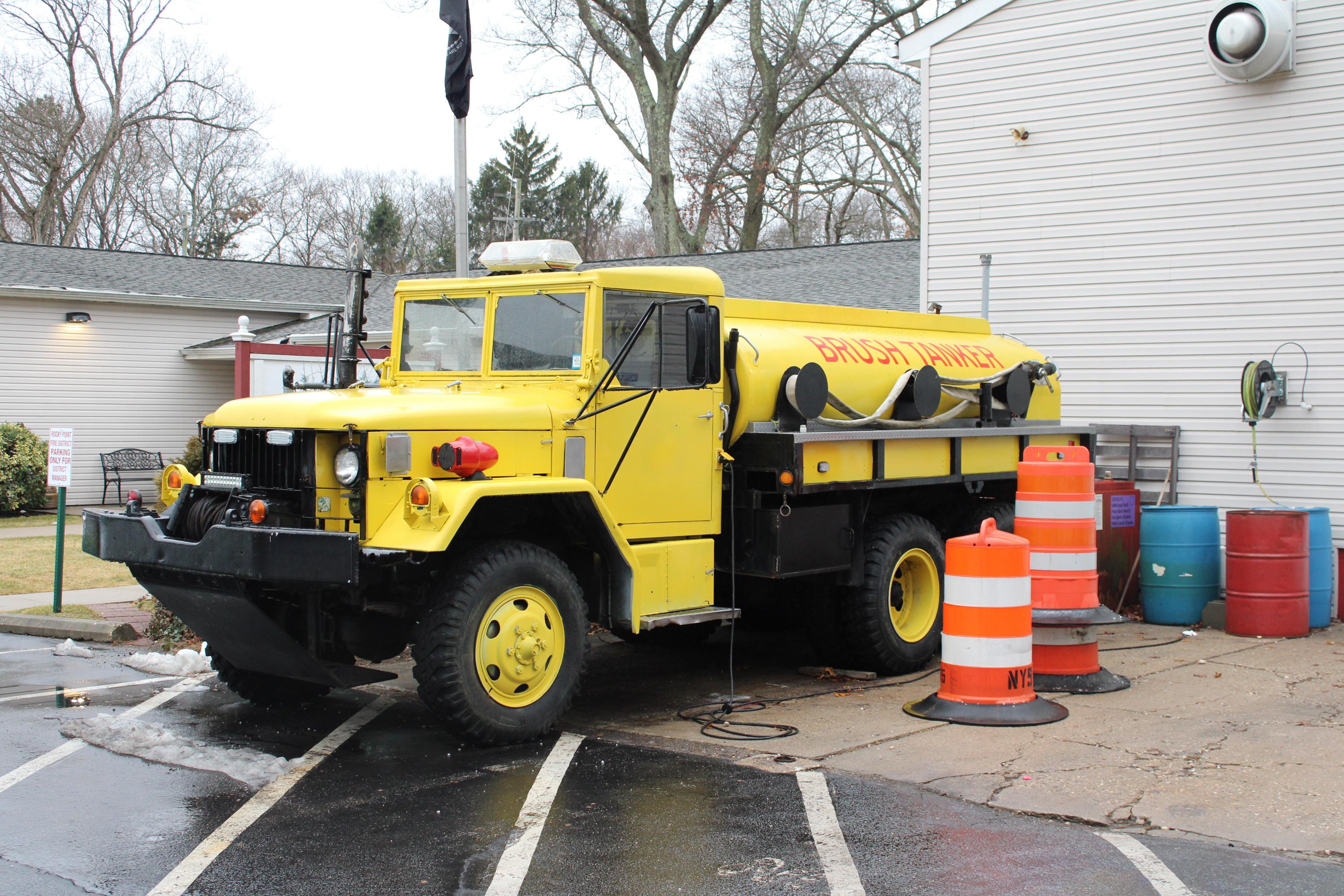1984 Kaiser Brush Tanker - image 1