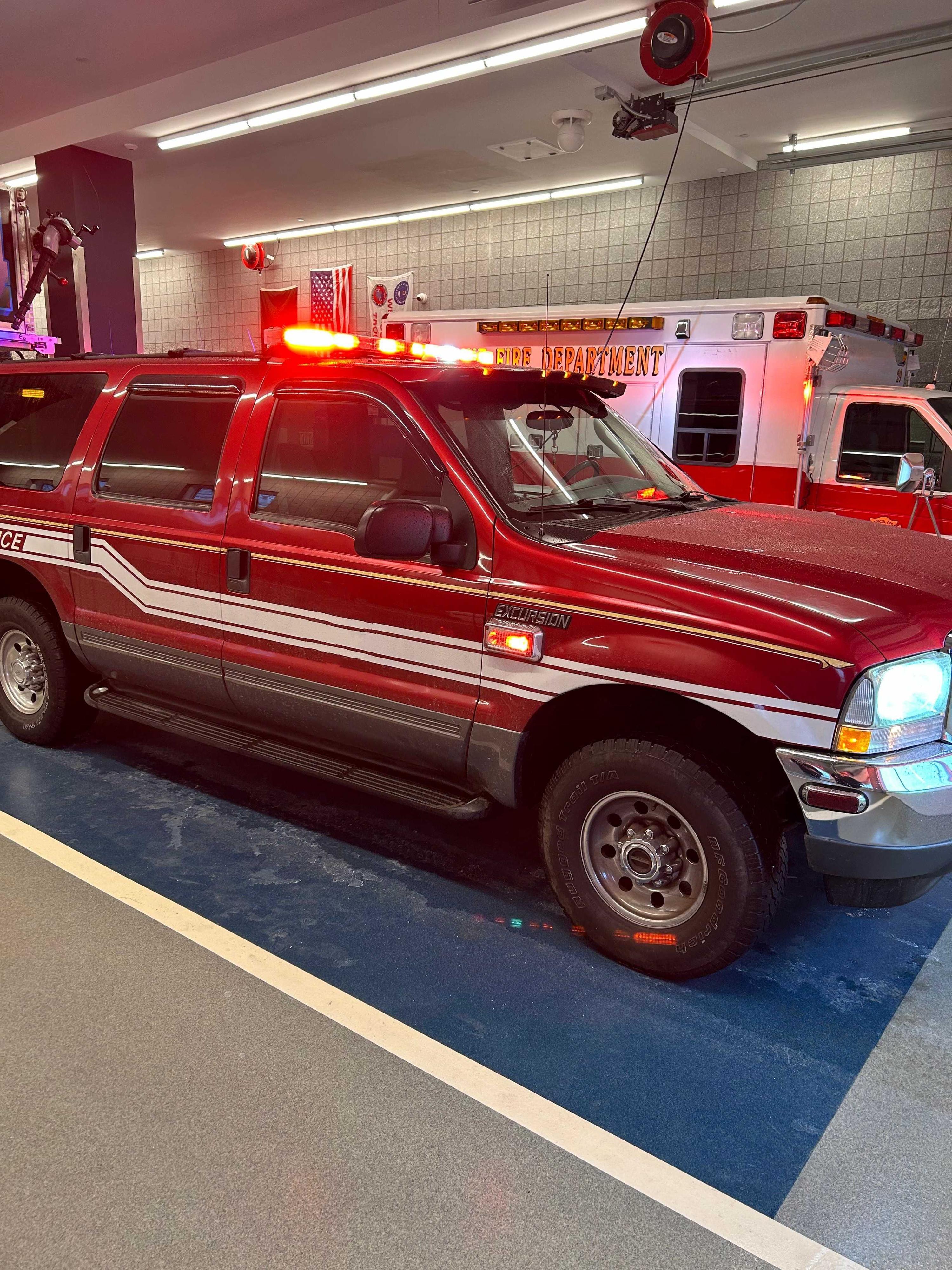 2003 Ford Excursion 4x4  - image 7