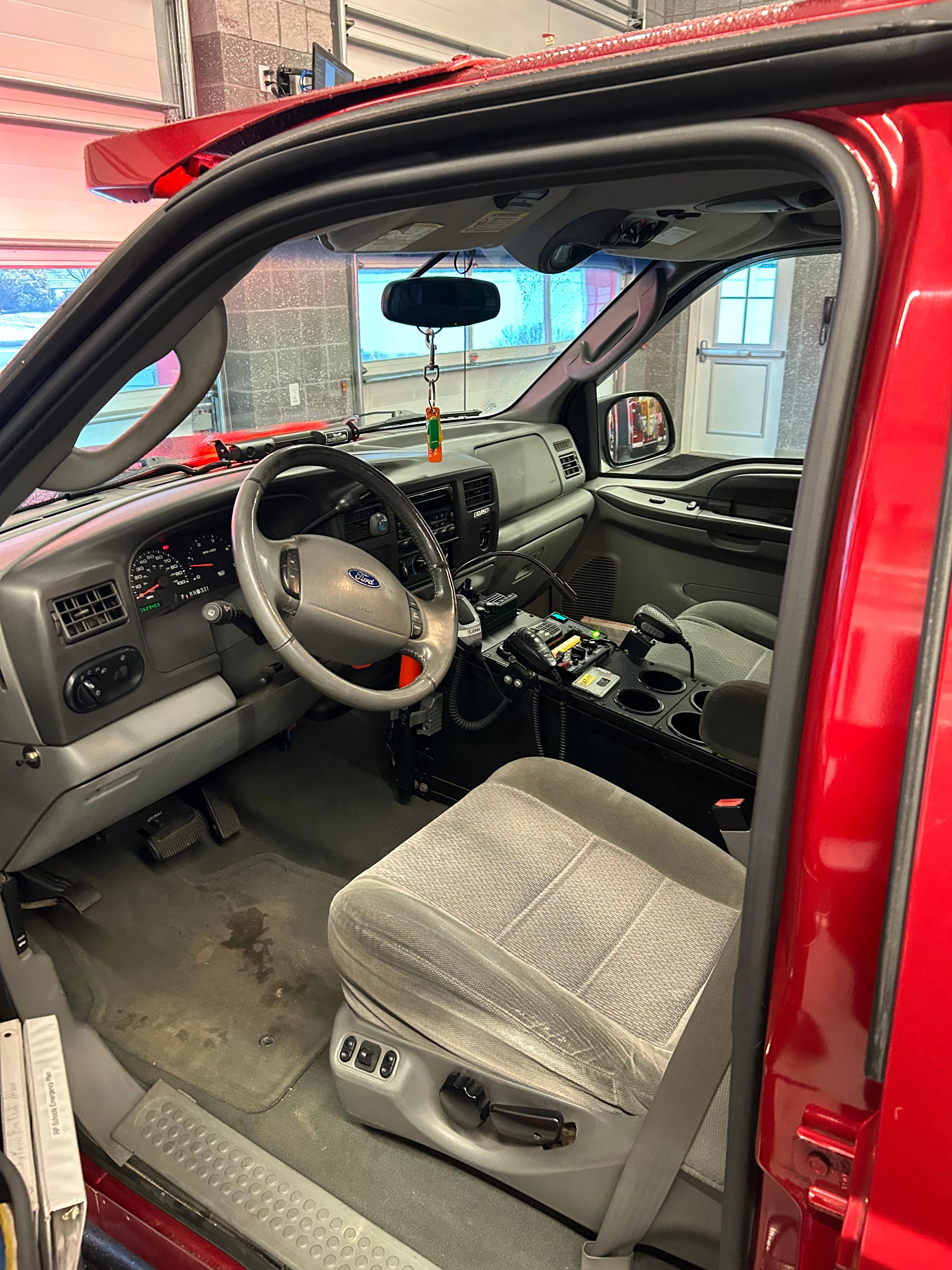 2003 Ford Excursion 4x4  - image 9