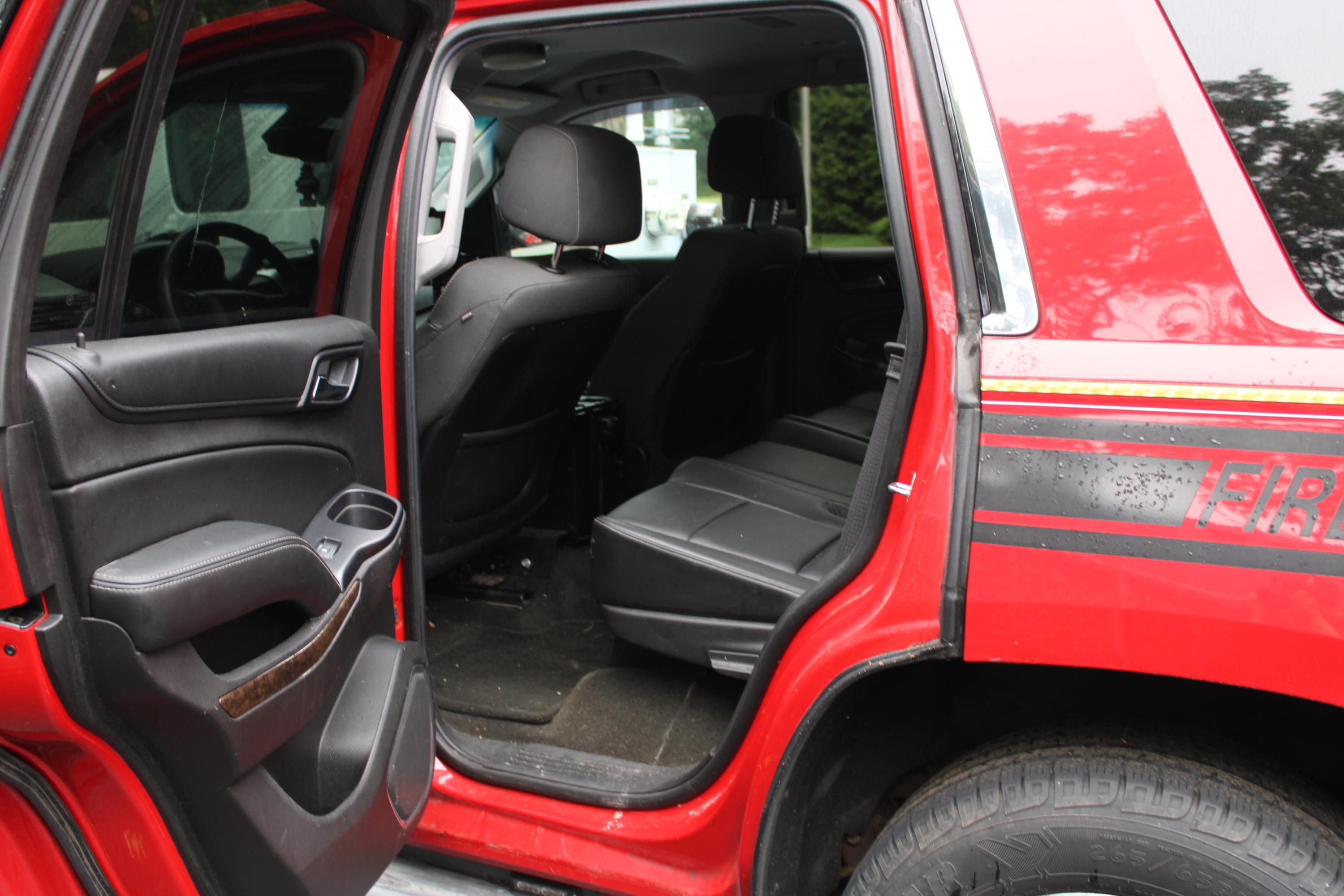 2015 Chevrolet Tahoe 4x4 Command Unit - image 18