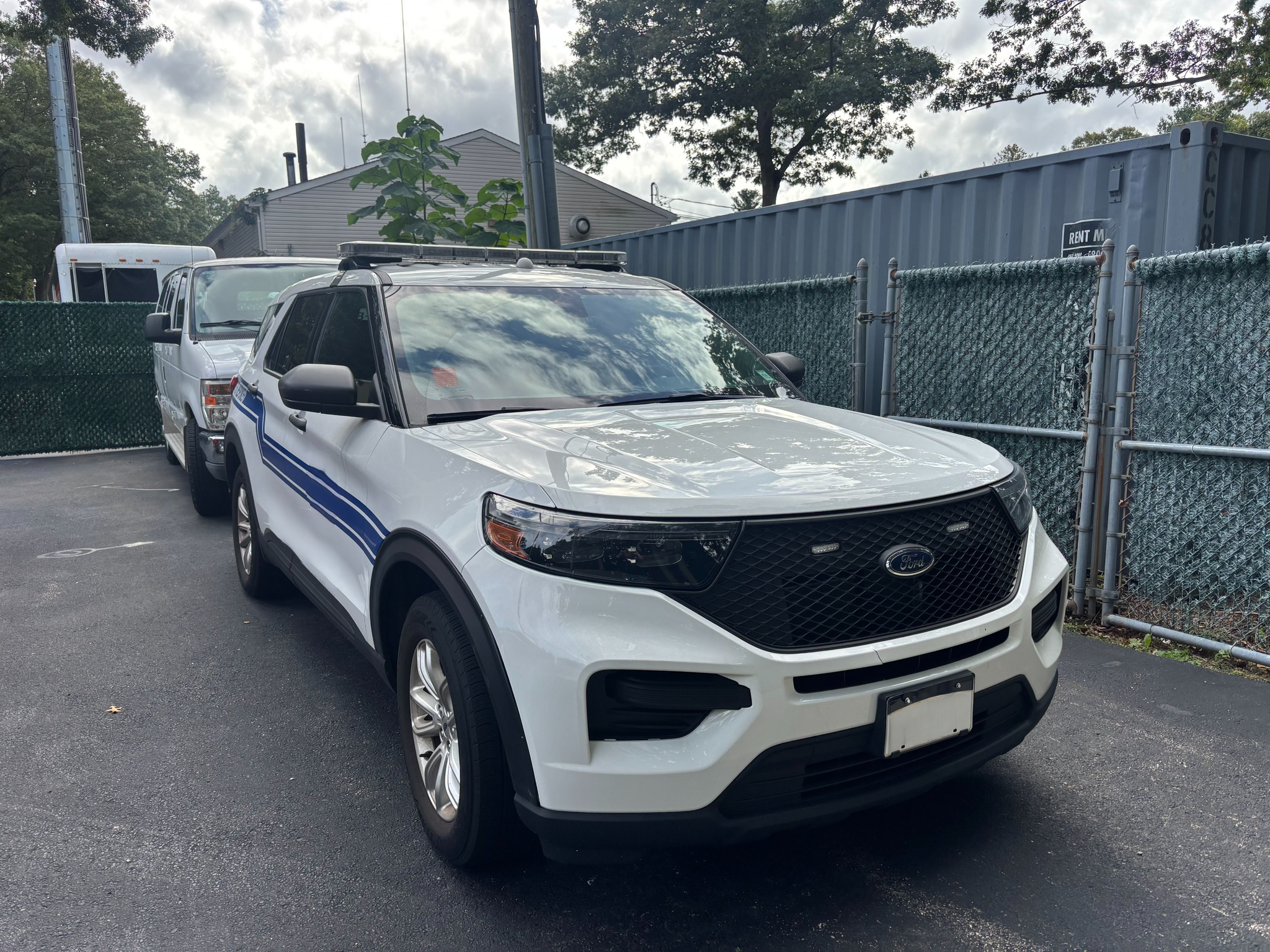 2022 Ford Explorer Command Unit - image 2