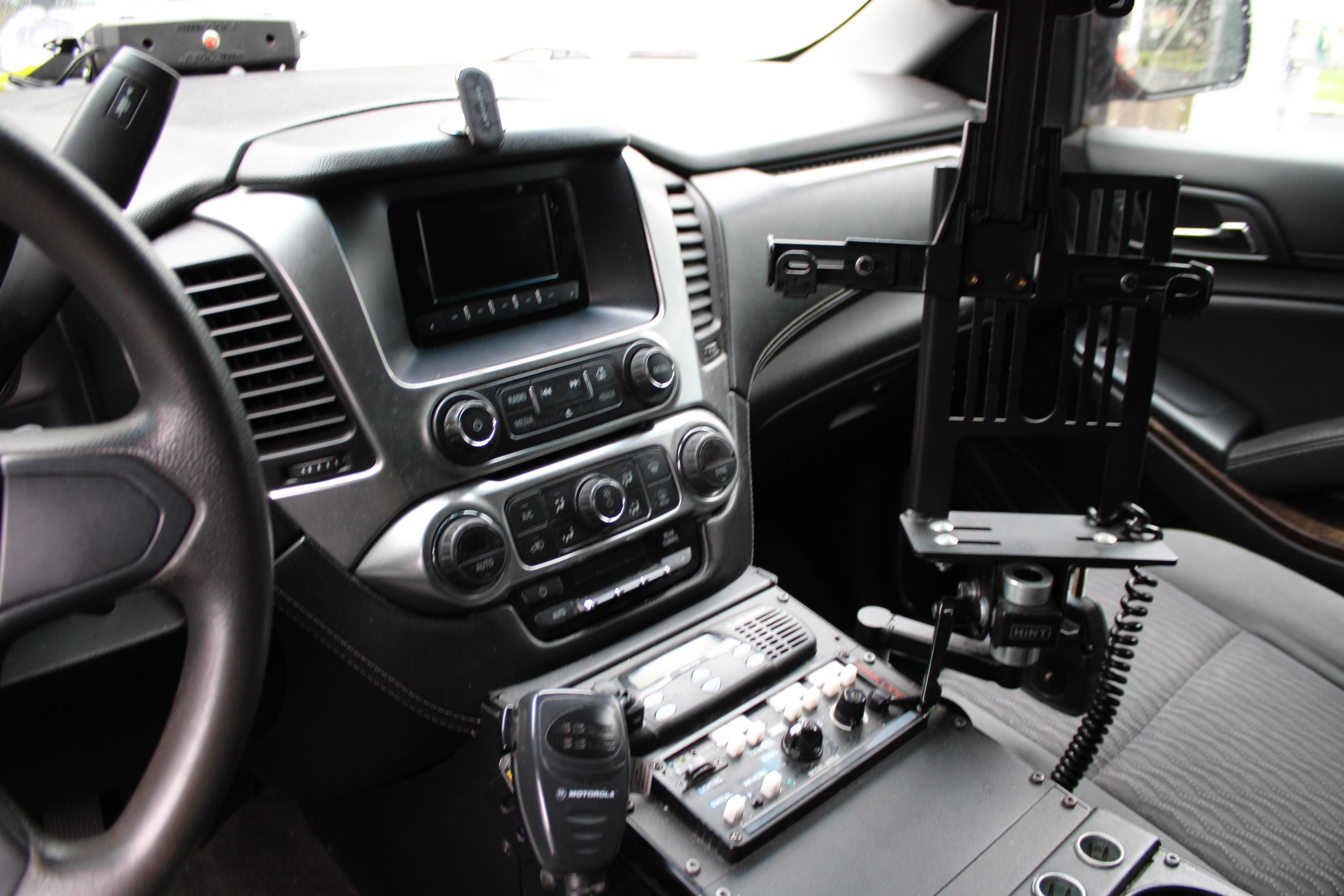2015 Chevrolet Tahoe 4x4 Command Unit - image 20