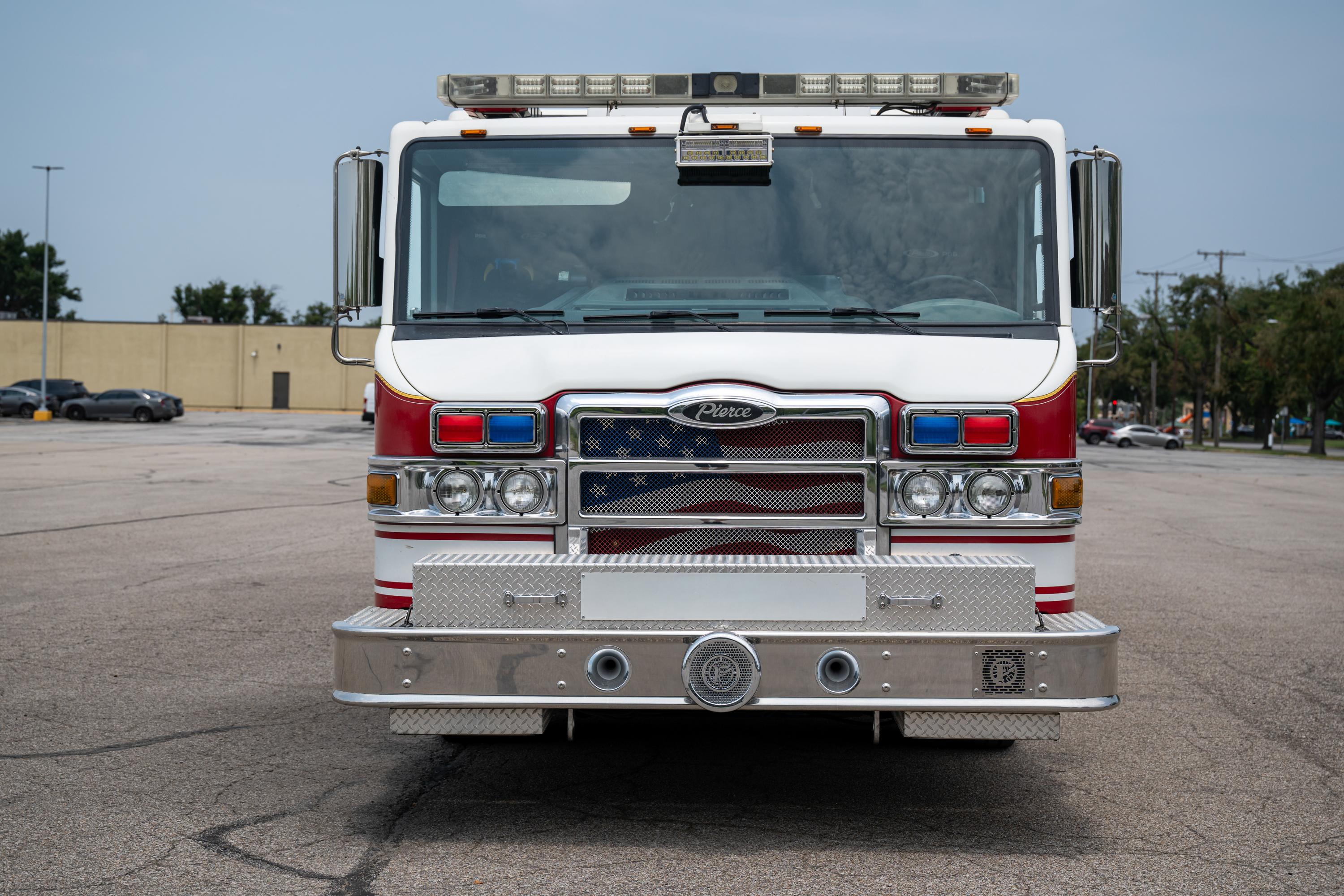 2009 Pierce Velocity Pumper - image 7