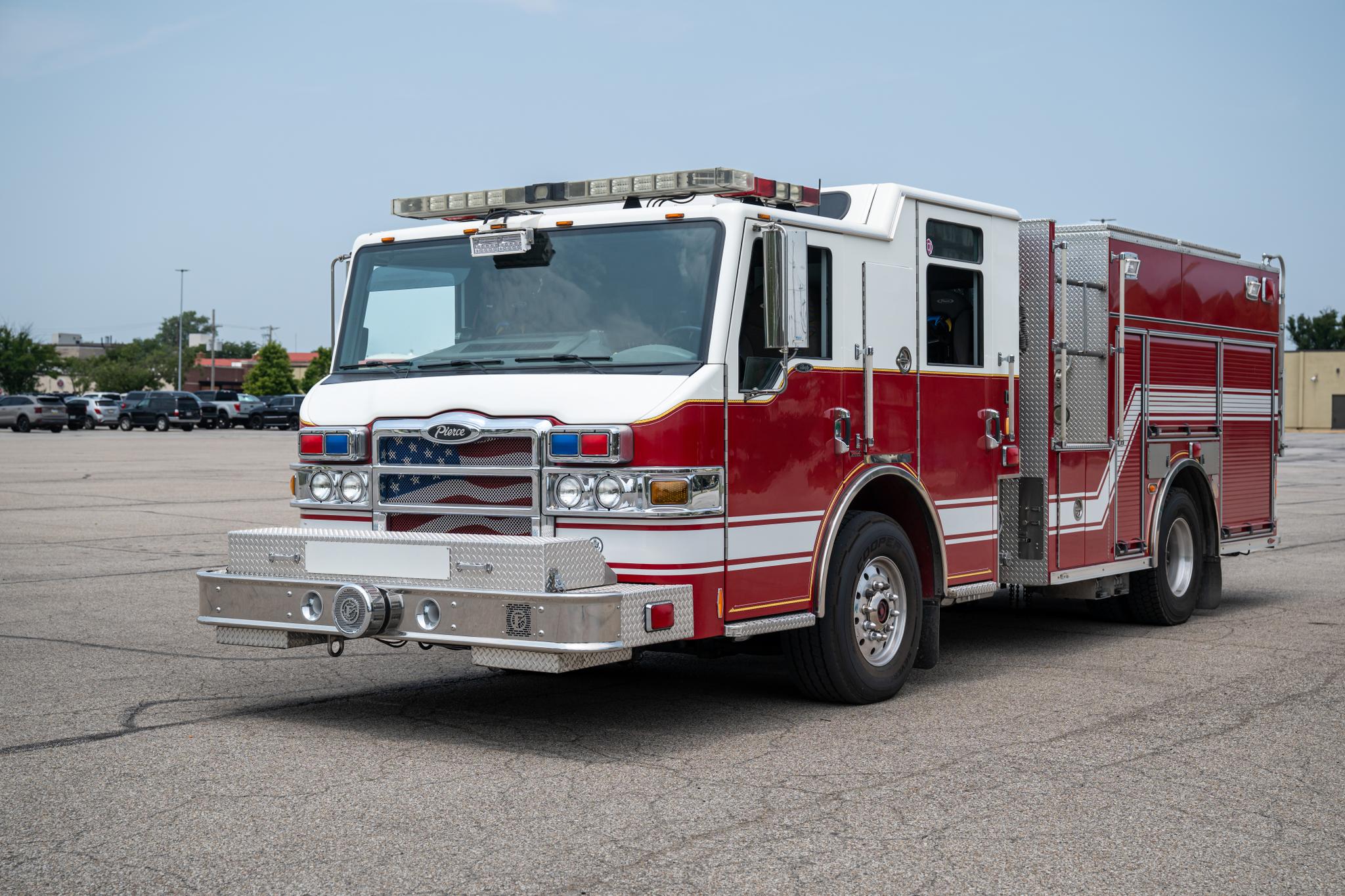 2009 Pierce Velocity Pumper - image 2