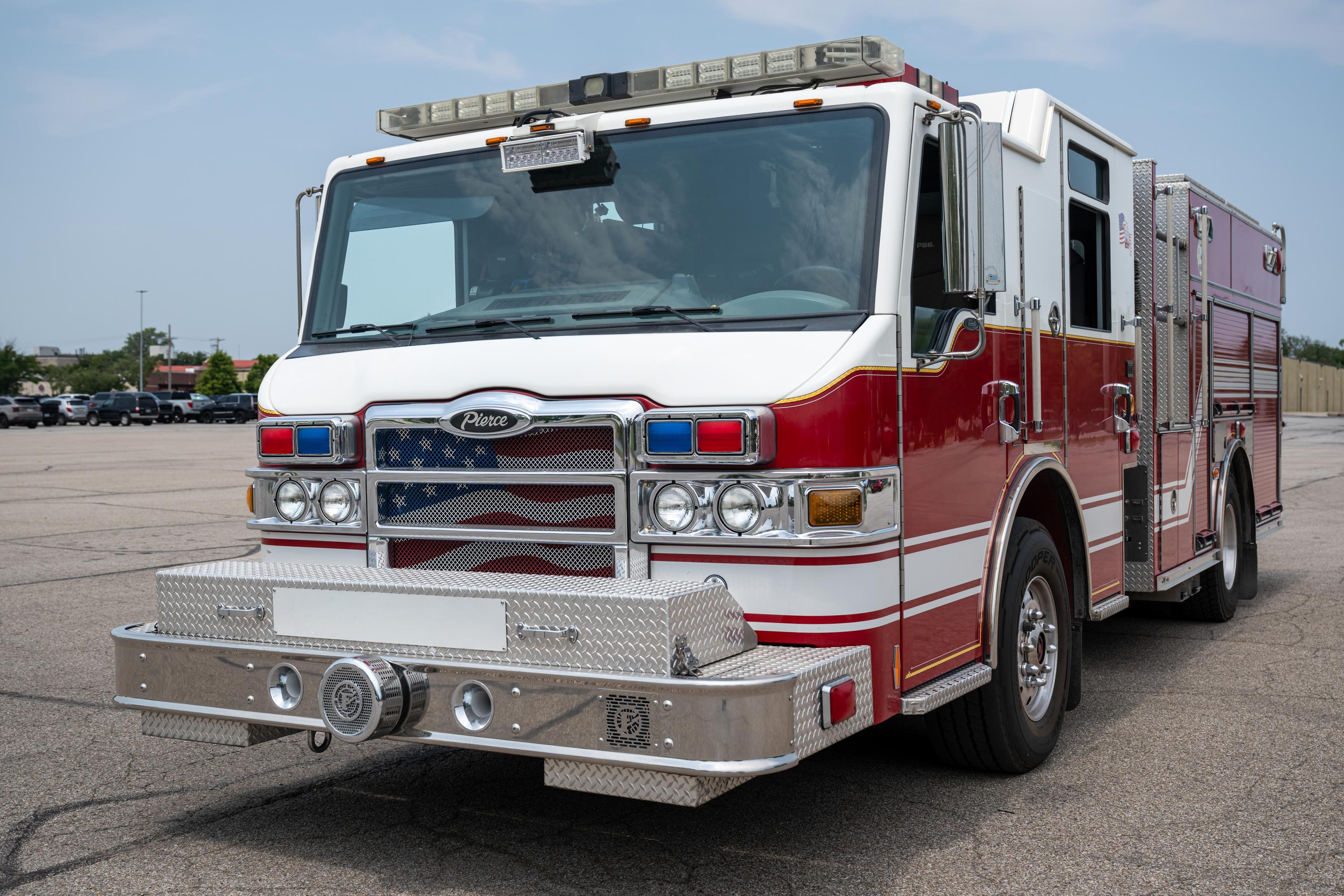 2009 Pierce Velocity Pumper - image 10