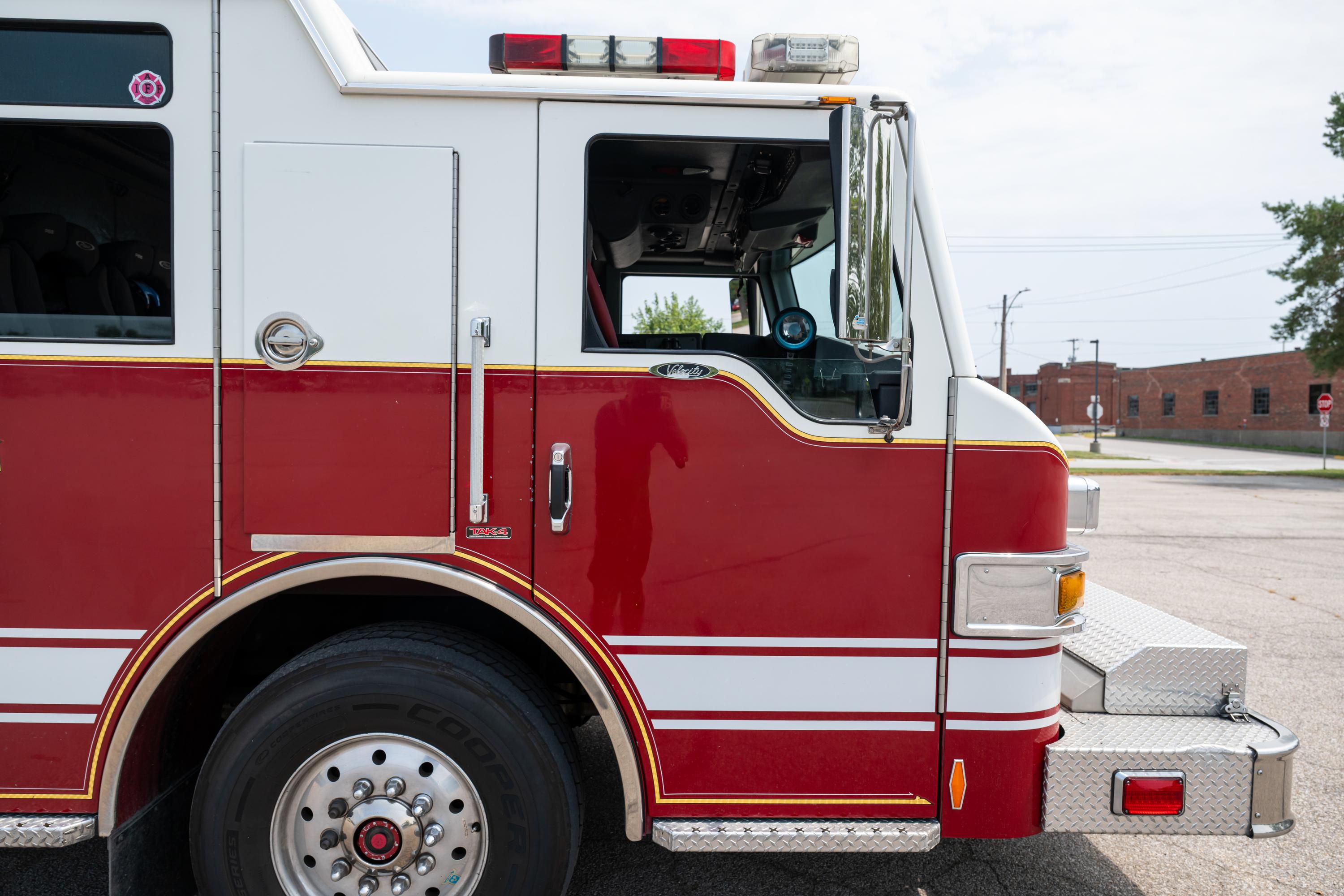 2009 Pierce Velocity Pumper - image 21