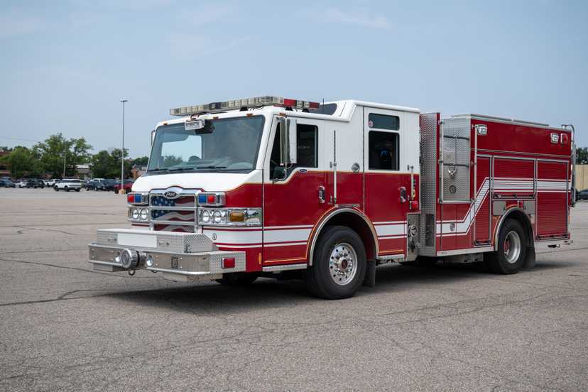 2009 Pierce Velocity Pumper
