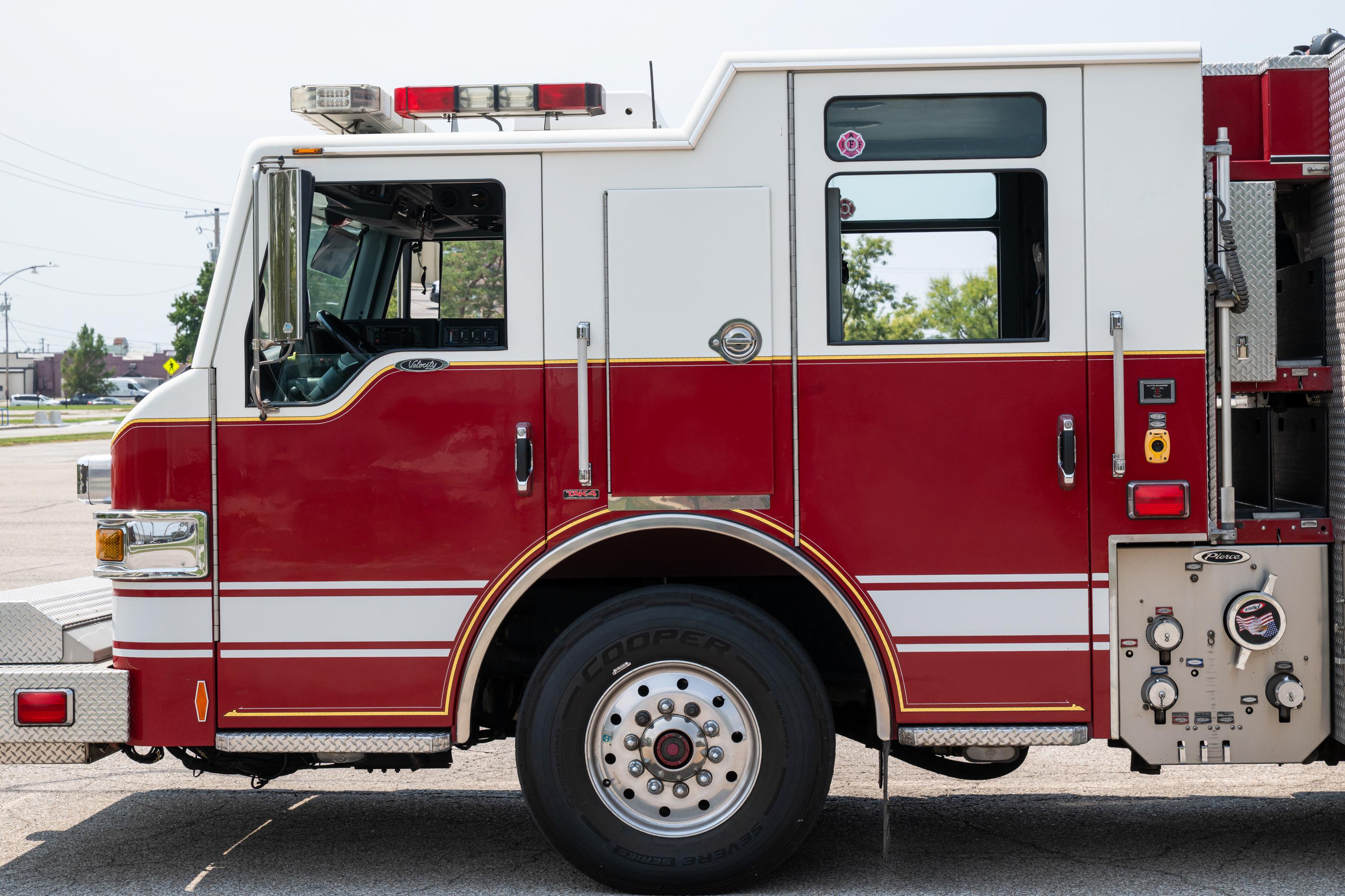 2009 Pierce Velocity Pumper - image 27