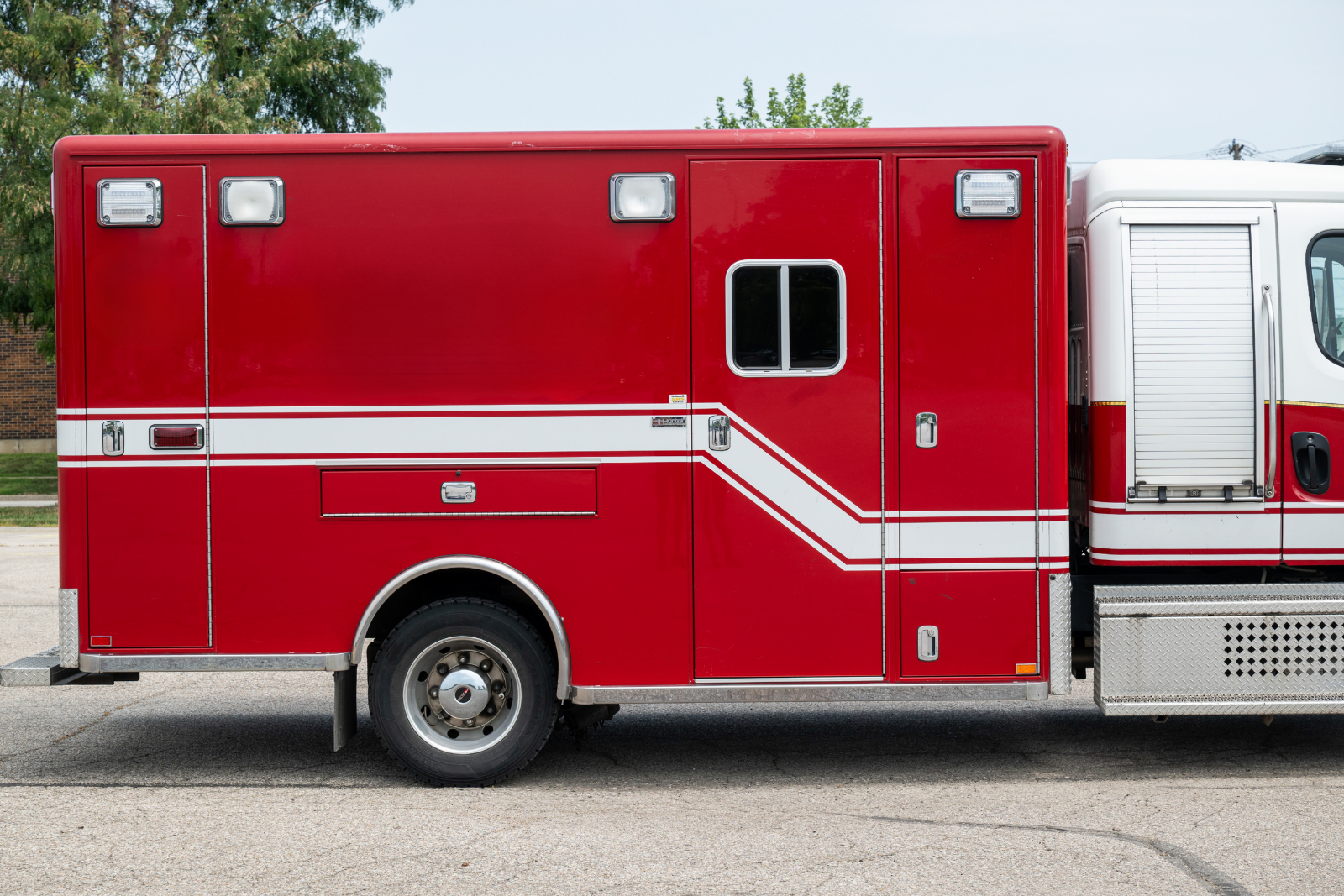2012 Freightliner Type I Ambulance - image 11