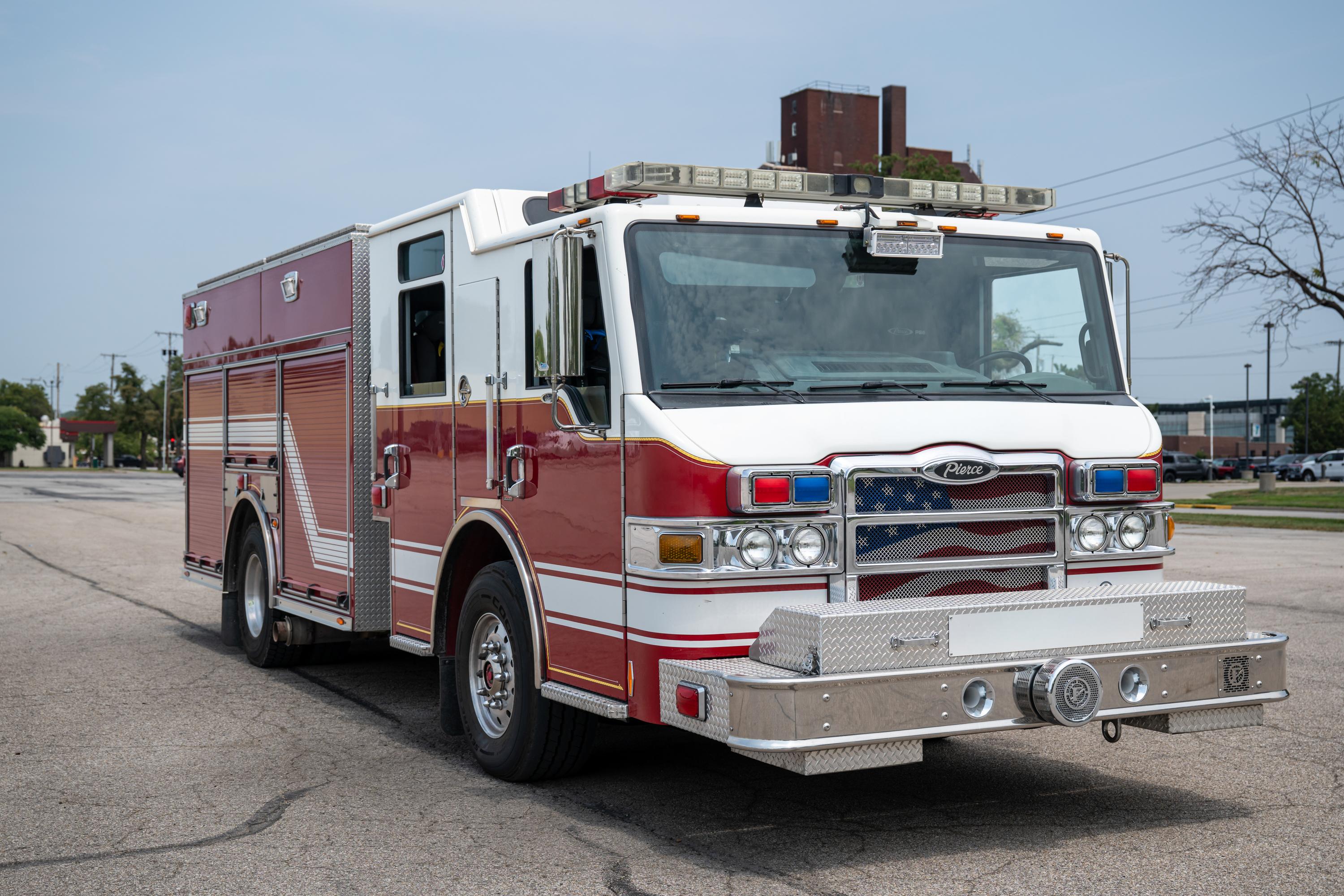 2009 Pierce Velocity Pumper - image 8