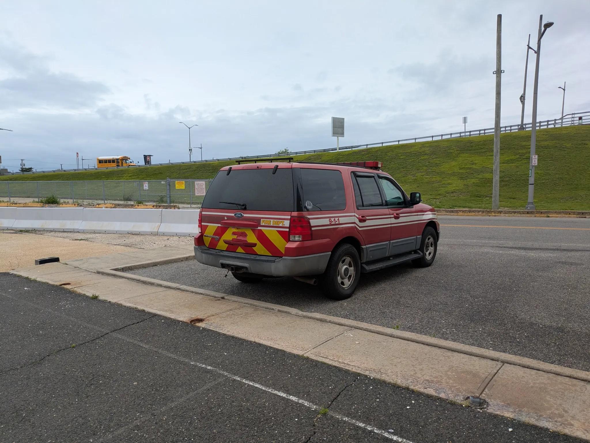 2003 Ford Expedition - image 4