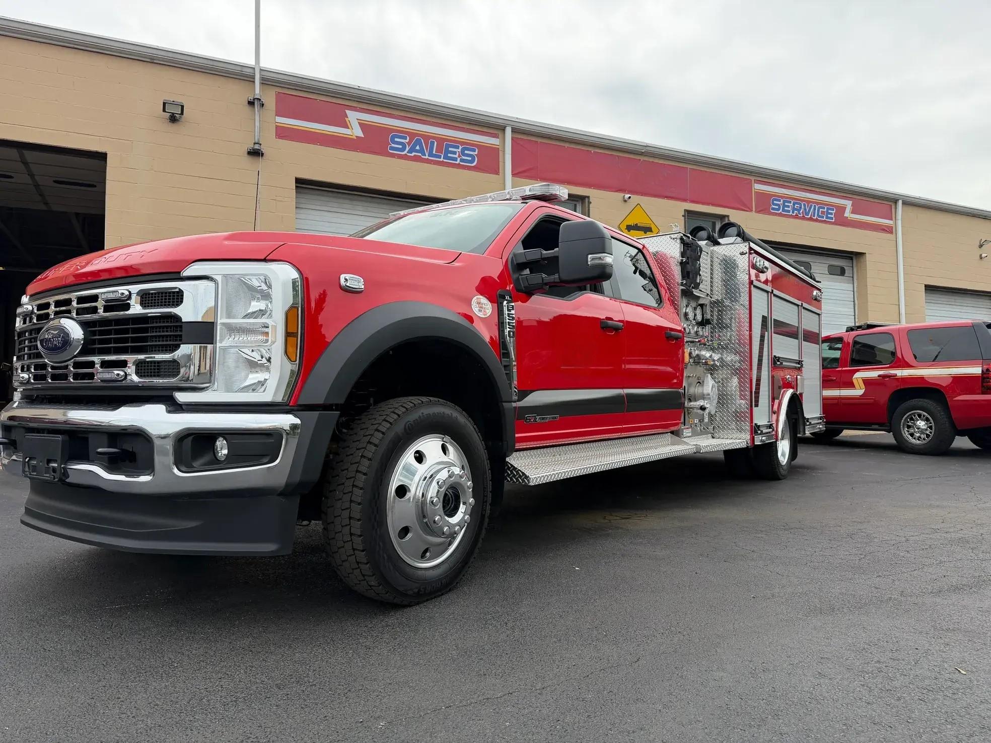 2026 Ford F550 4x4 Mini Pumper - image 1