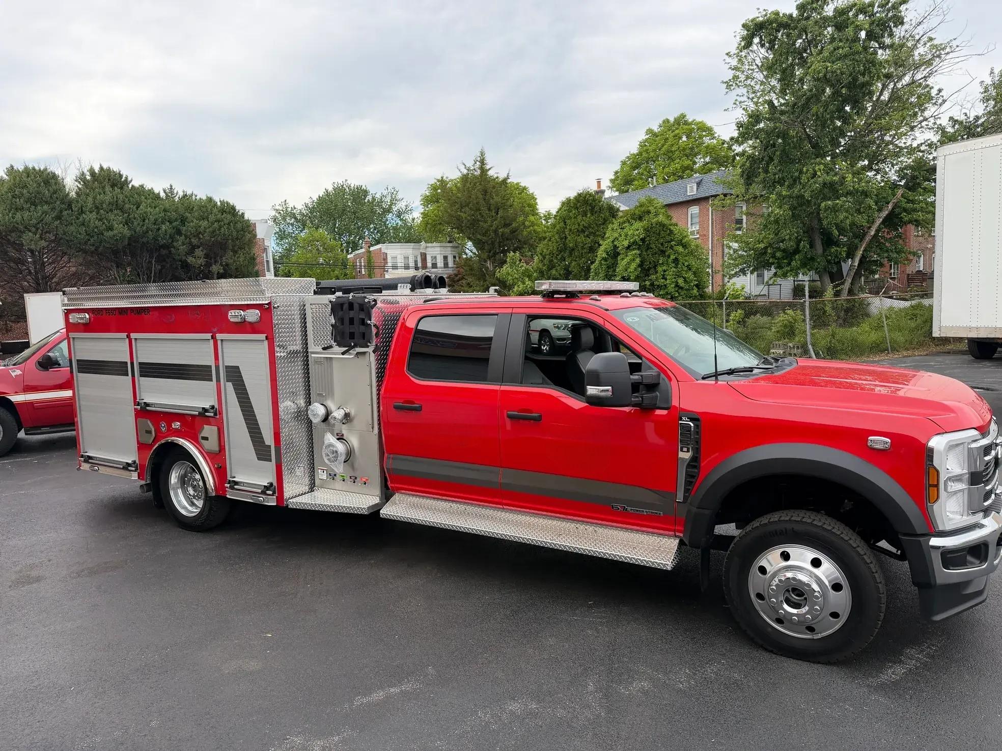 2026 Ford F550 4x4 Mini Pumper - image 6