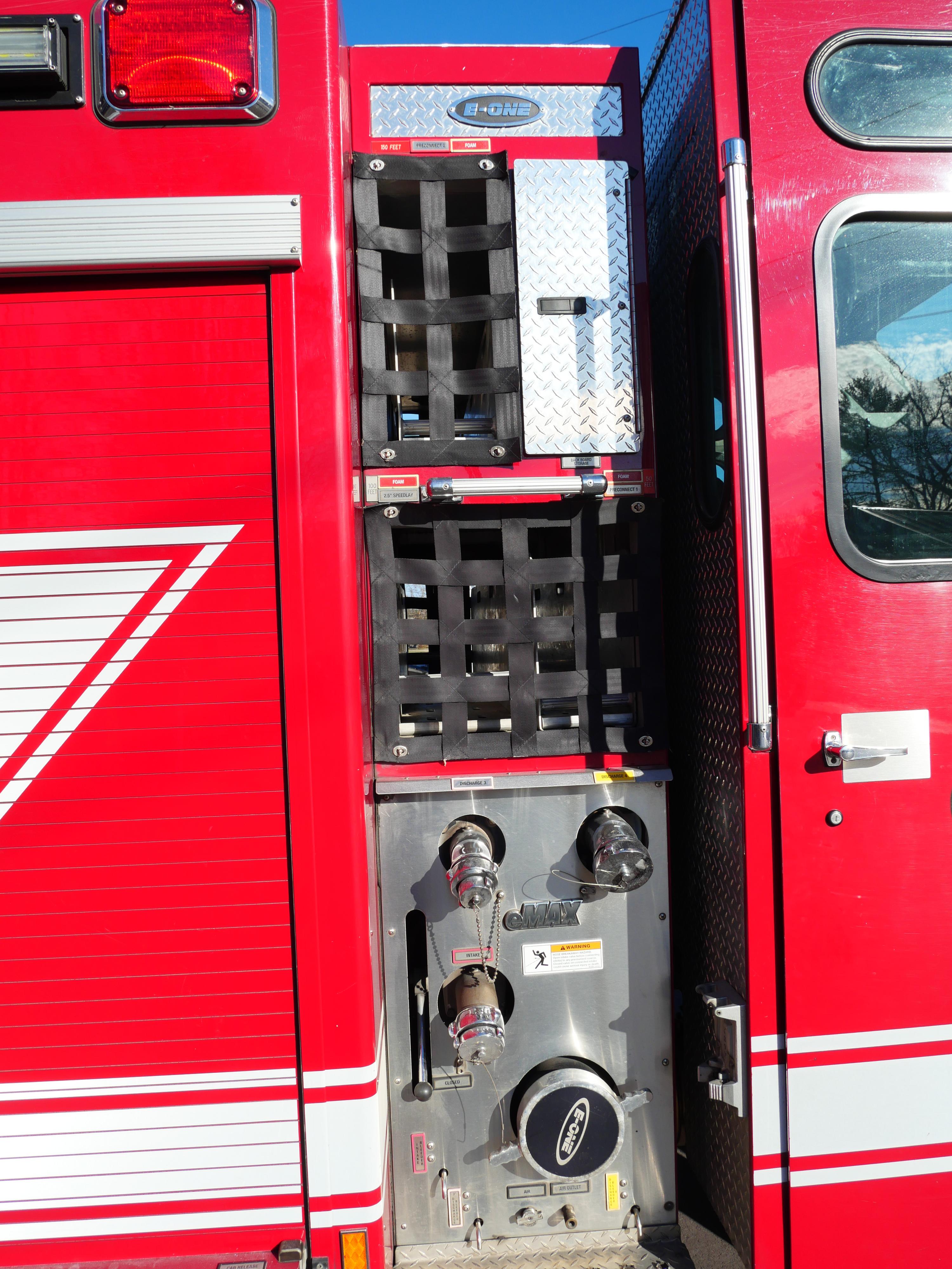 2013 E-One Typhoon Pumper - image 38