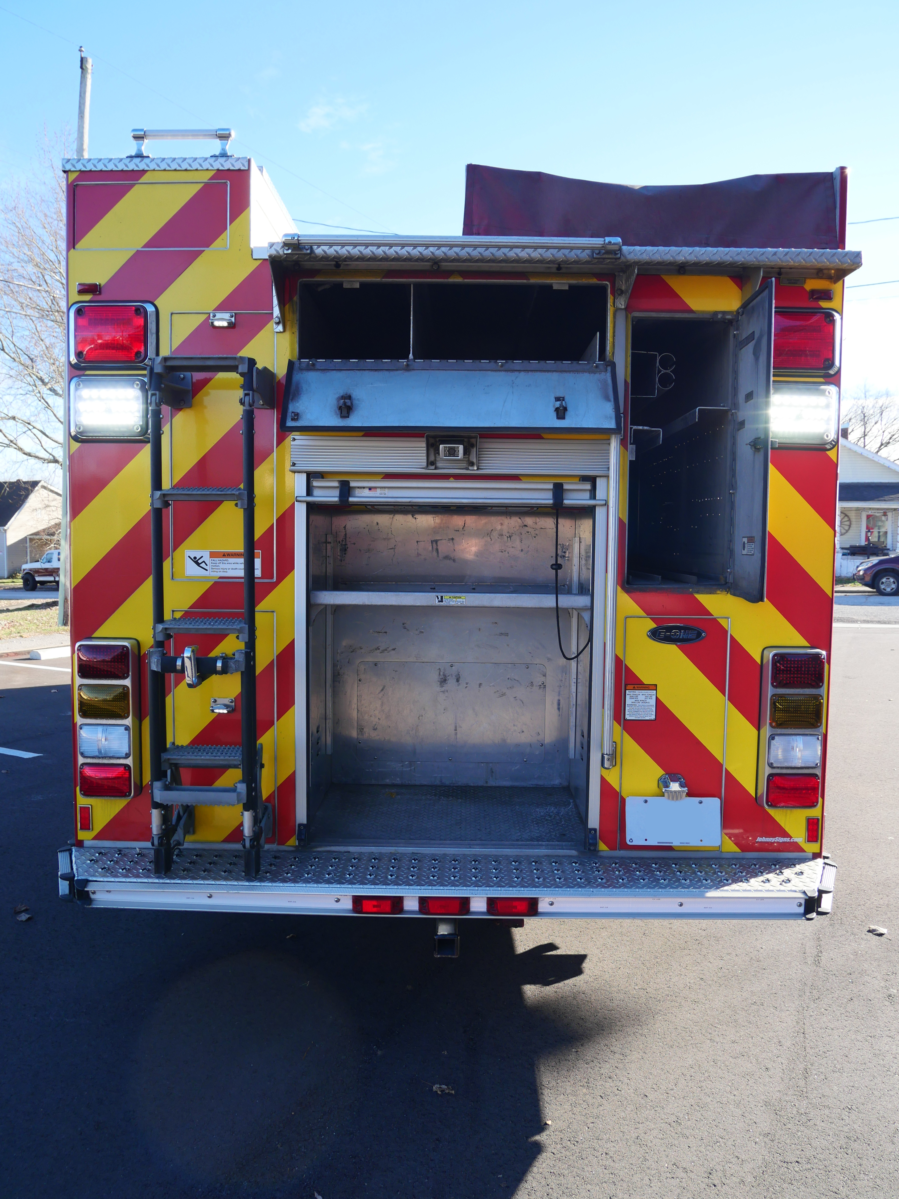 2013 E-One Typhoon Pumper - image 22