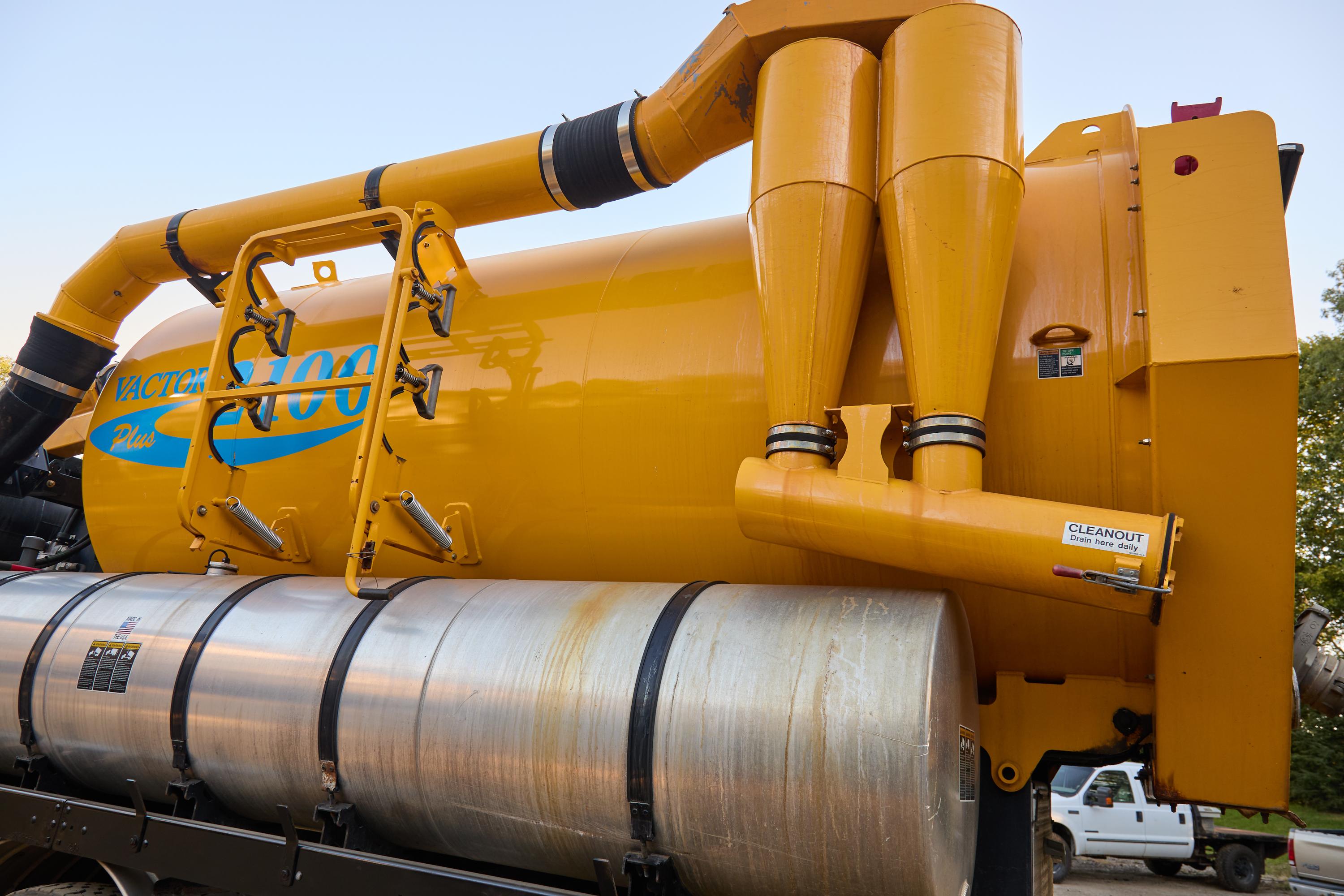 2017 Peterbilt Vactor Combination - image 27